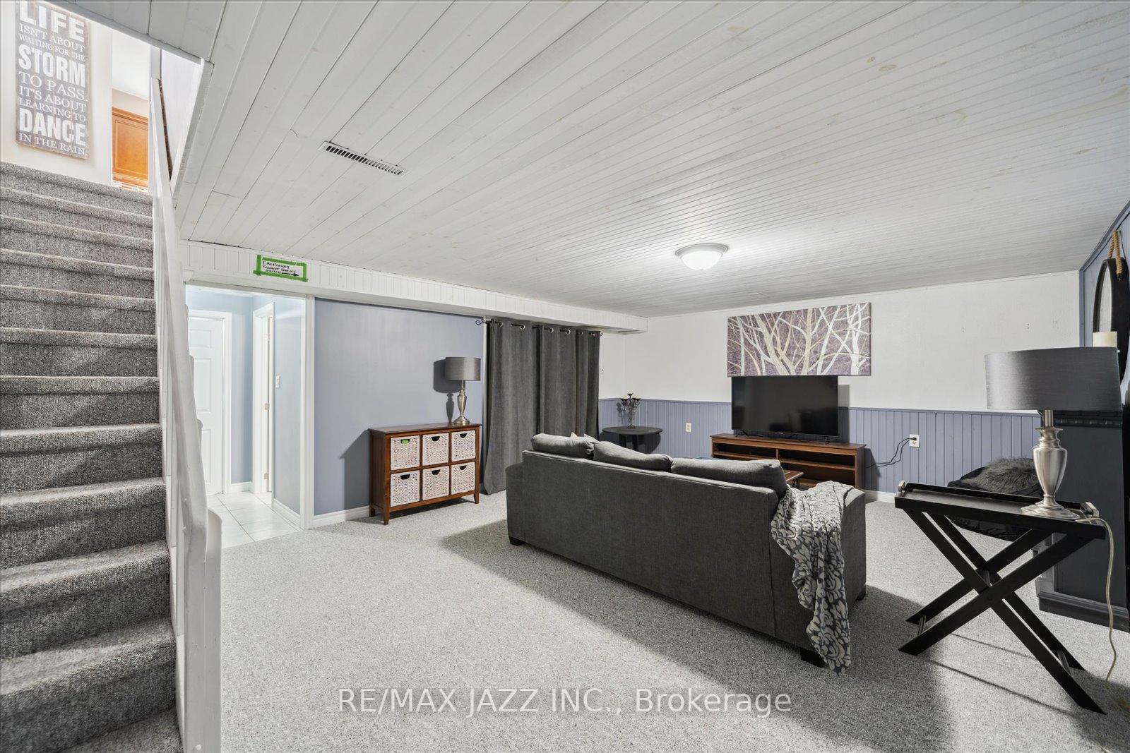 Photo 27 of 645 Radisson Avenue, Oshawa, Vanier — HOMEH