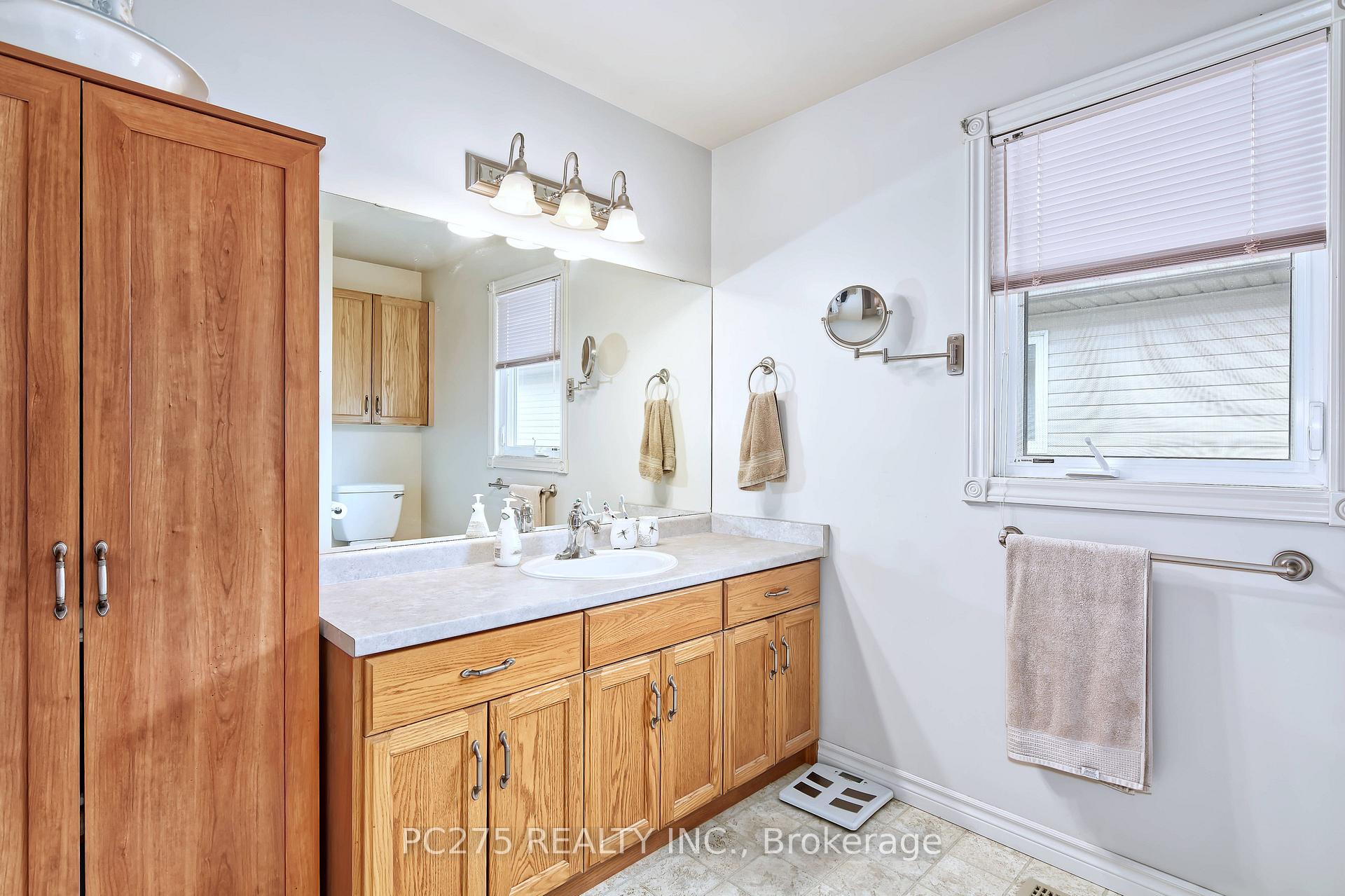 Photo 13 of 28 Rebecca Drive, Aylmer — HOMEH