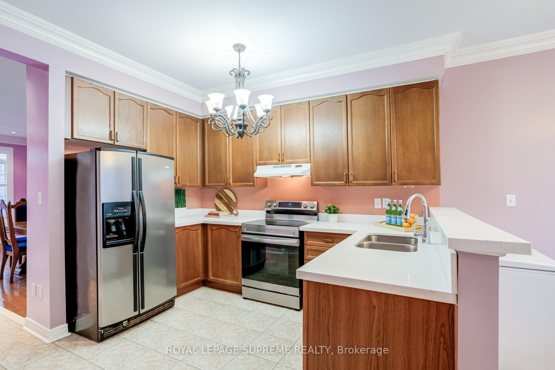 Photo 11 of 65 Amarone Avenue, Vaughan, Sonoma Heights — HOMEH