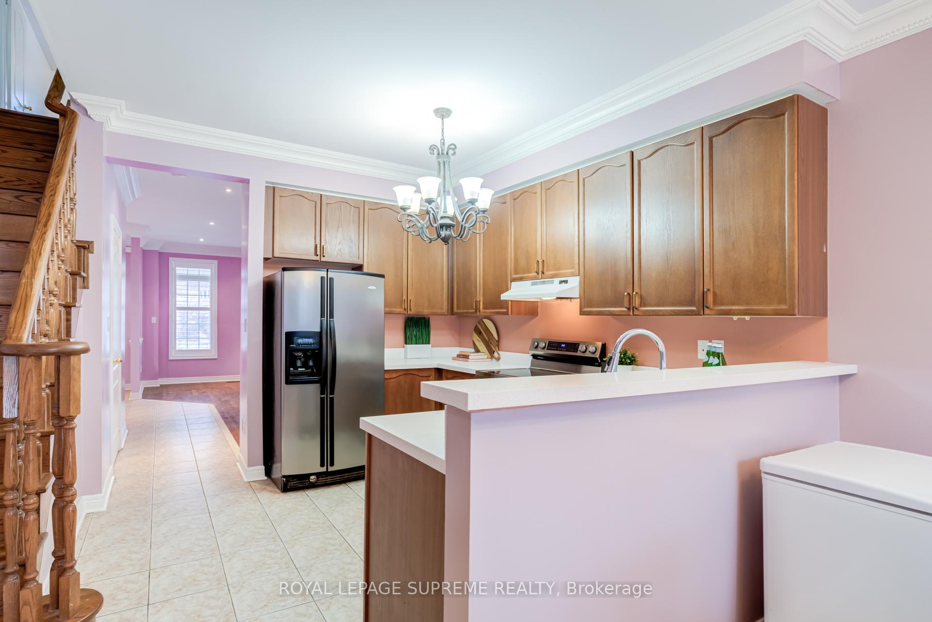 Photo 12 of 65 Amarone Avenue, Vaughan, Sonoma Heights — HOMEH