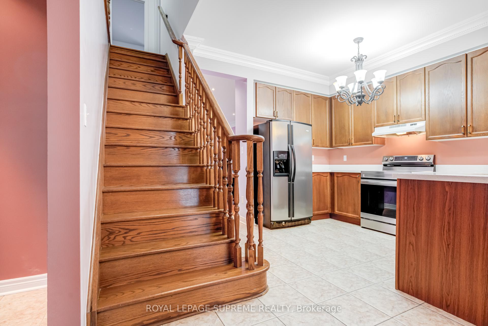 Photo 25 of 65 Amarone Avenue, Vaughan, Sonoma Heights — HOMEH