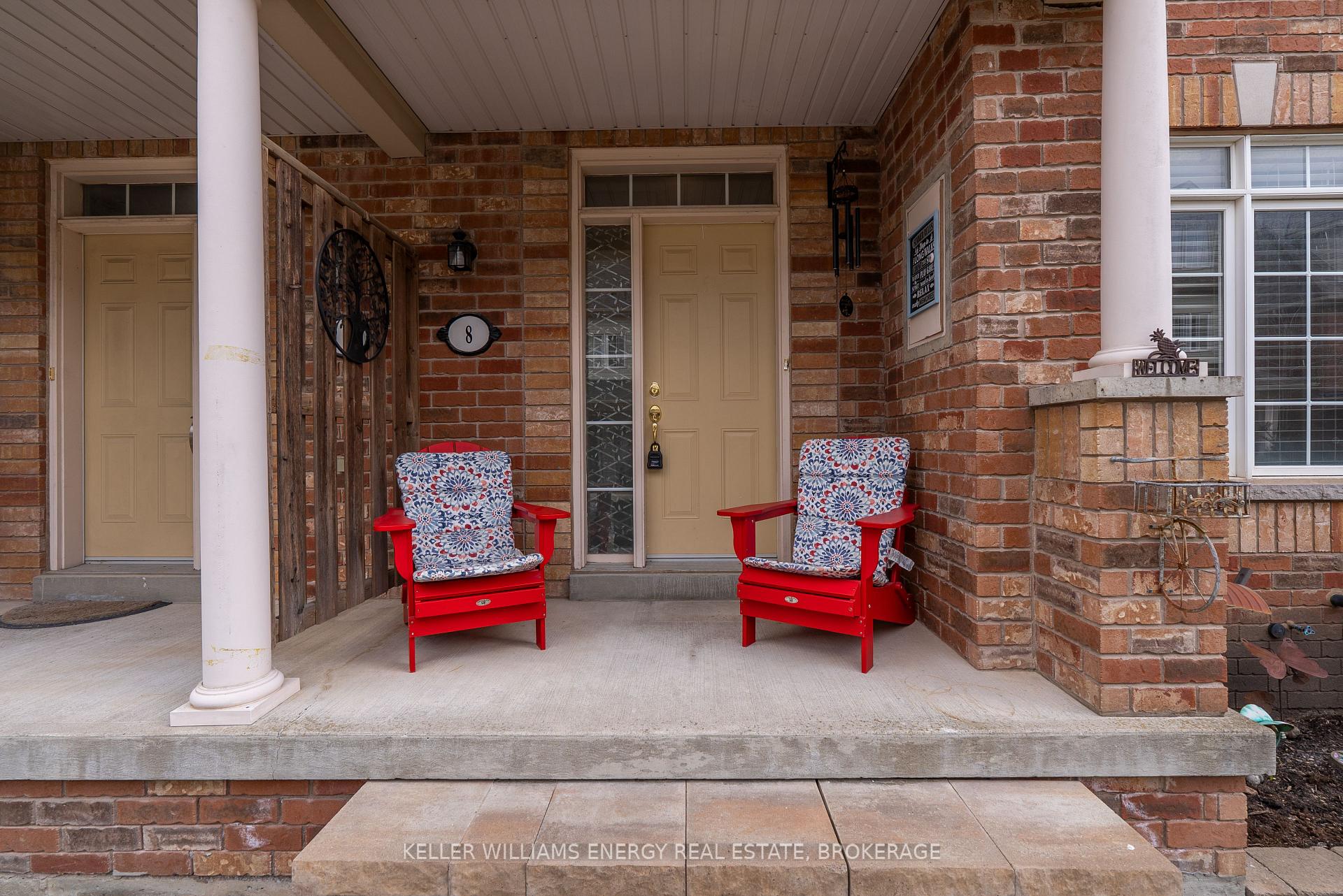 Photo 2 of 8 Yewtree Way, Whitby, Pringle Creek — HOMEH
