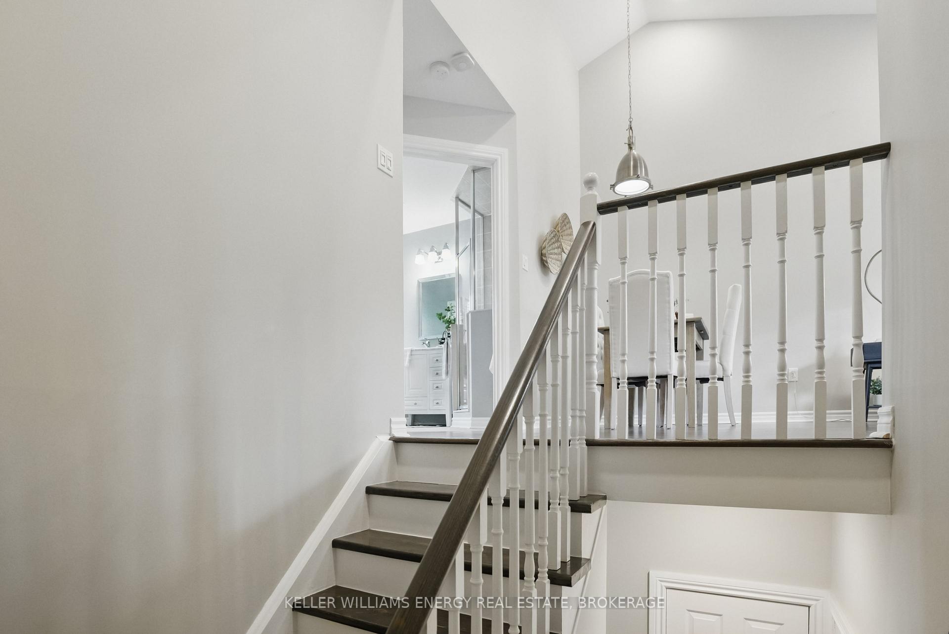 Photo 10 of 8 Yewtree Way, Whitby, Pringle Creek — HOMEH