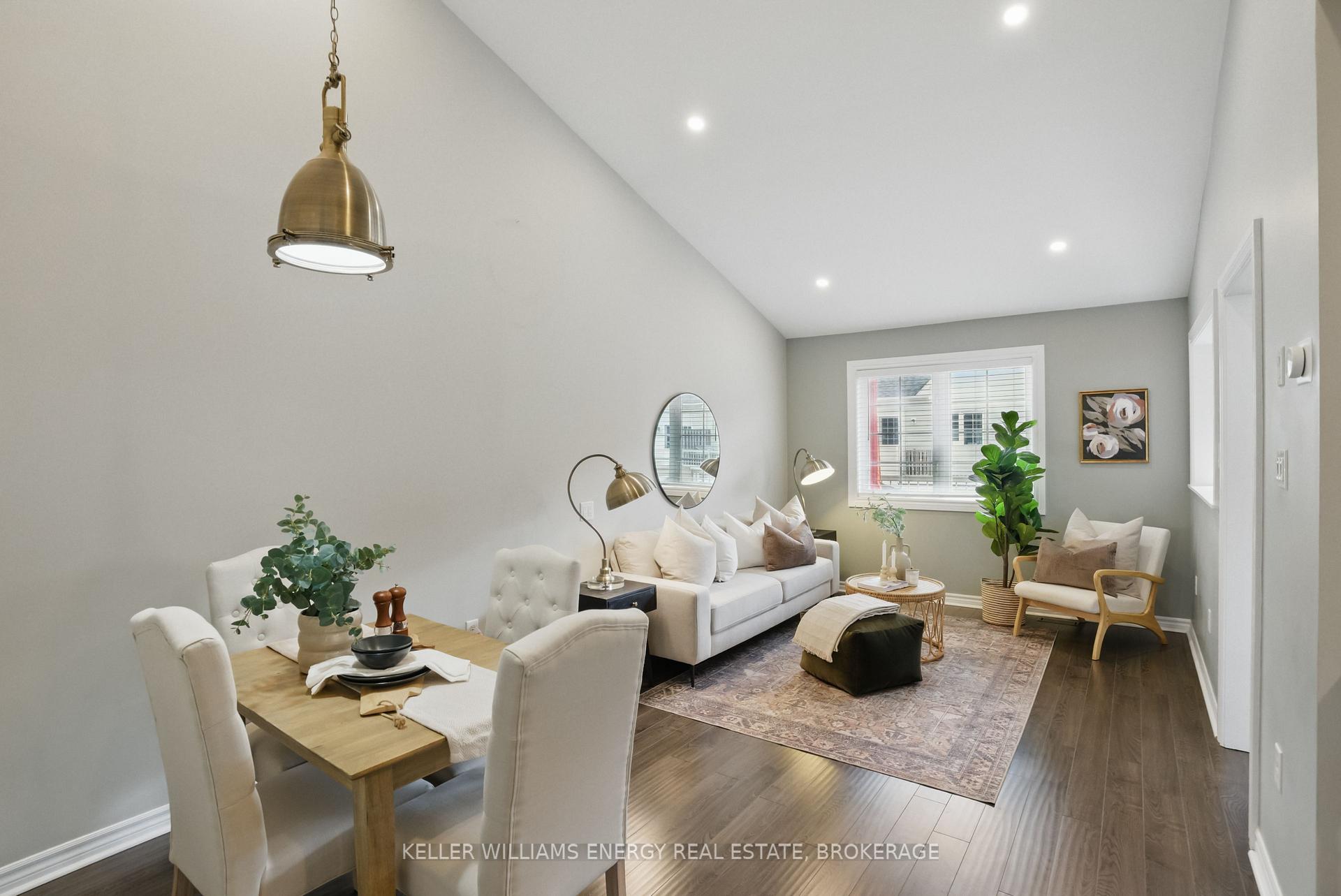 Photo 11 of 8 Yewtree Way, Whitby, Pringle Creek — HOMEH