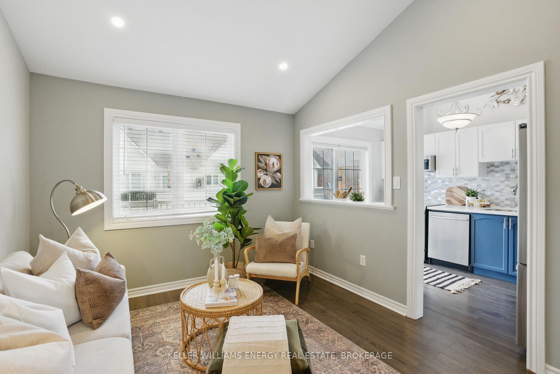 Photo 17 of 8 Yewtree Way, Whitby, Pringle Creek — HOMEH
