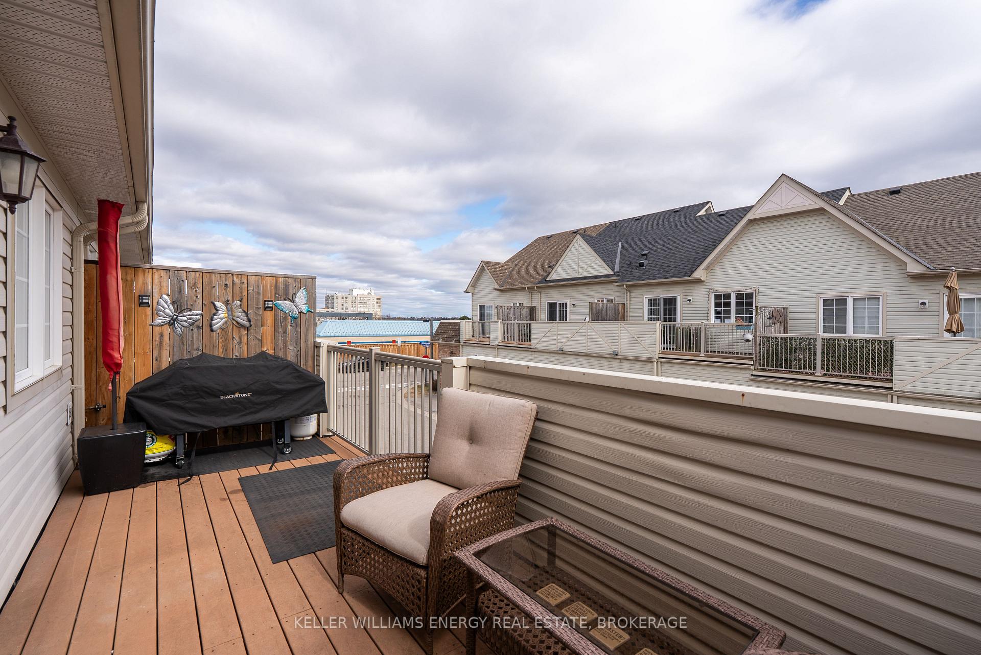 Photo 28 of 8 Yewtree Way, Whitby, Pringle Creek — HOMEH