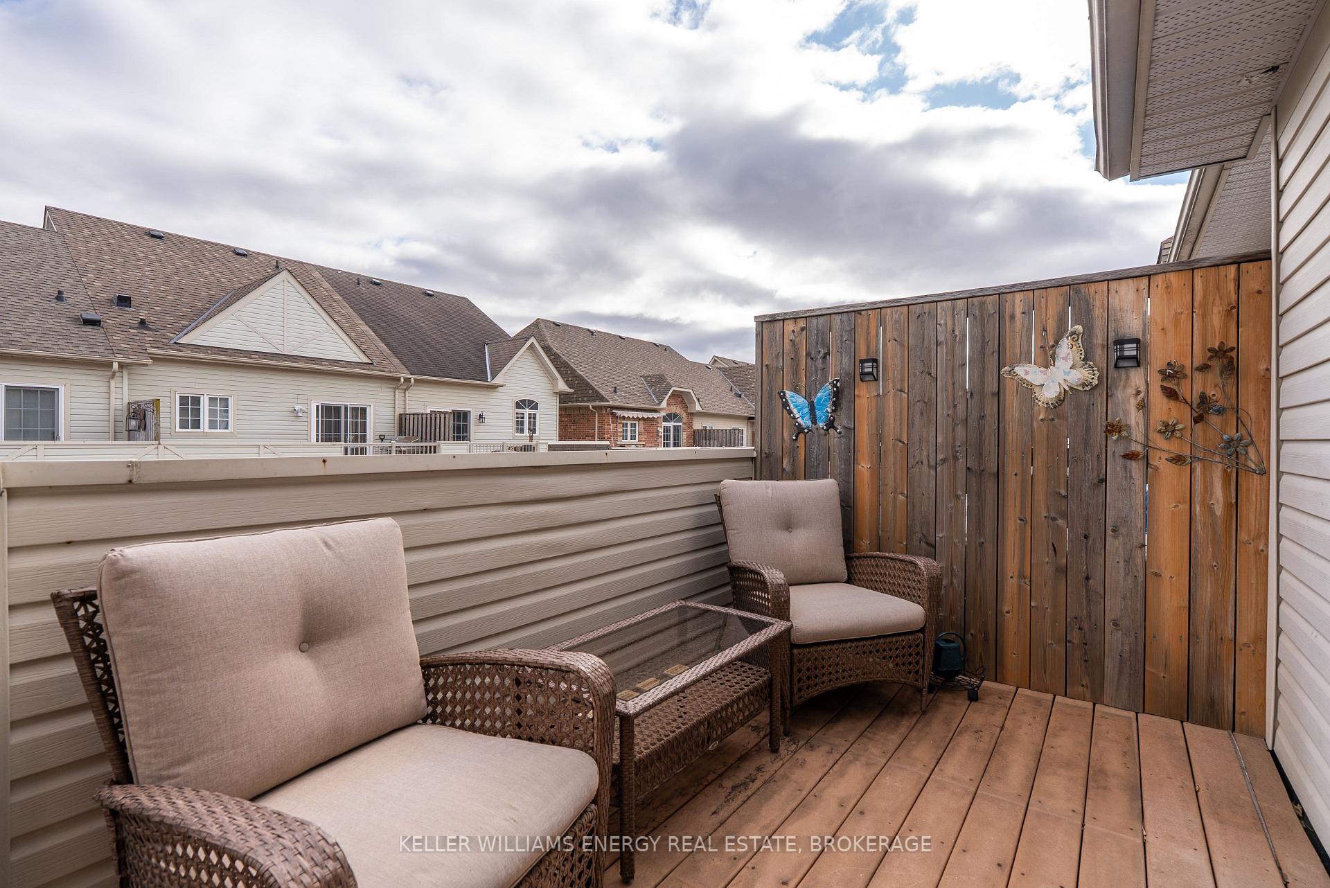 Photo 29 of 8 Yewtree Way, Whitby, Pringle Creek — HOMEH