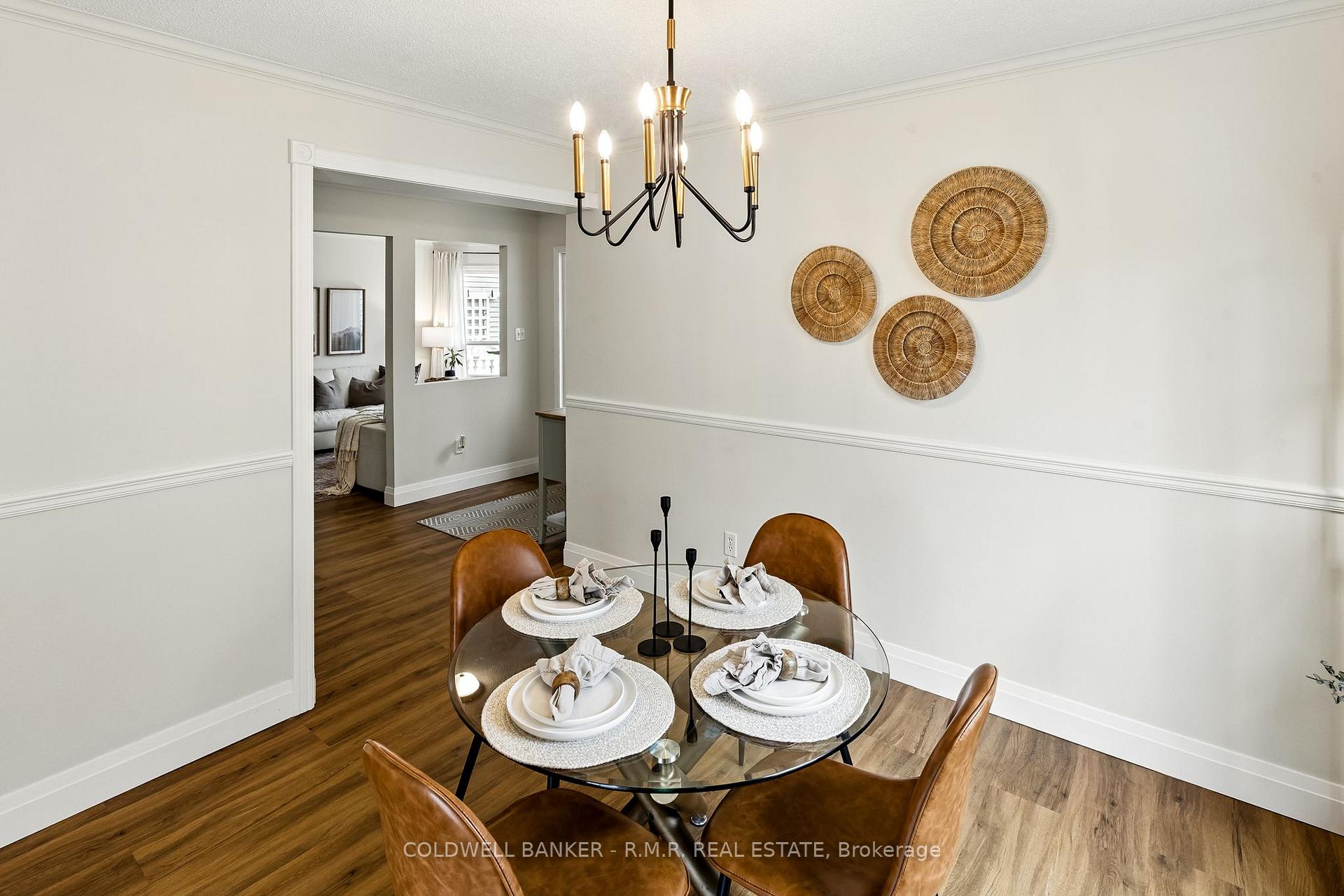 Photo 8 of 1037 Ripley Crescent, Oshawa, Pinecrest — HOMEH