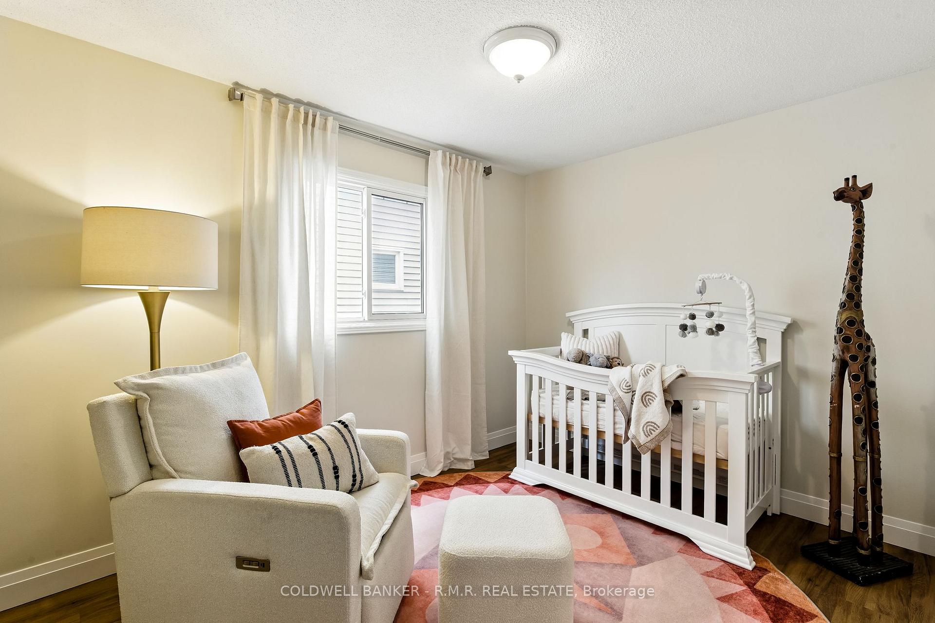 Photo 19 of 1037 Ripley Crescent, Oshawa, Pinecrest — HOMEH