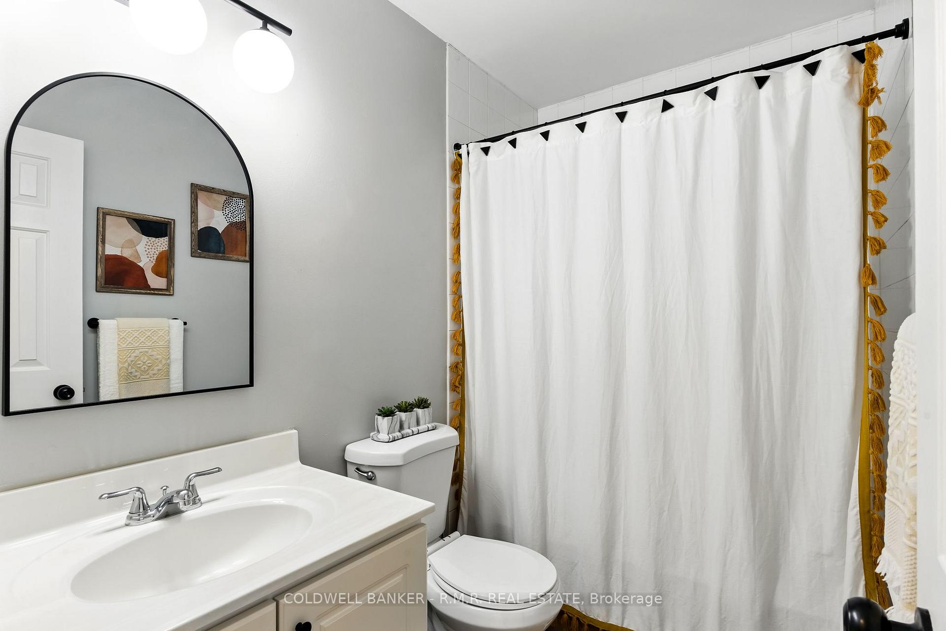 Photo 21 of 1037 Ripley Crescent, Oshawa, Pinecrest — HOMEH