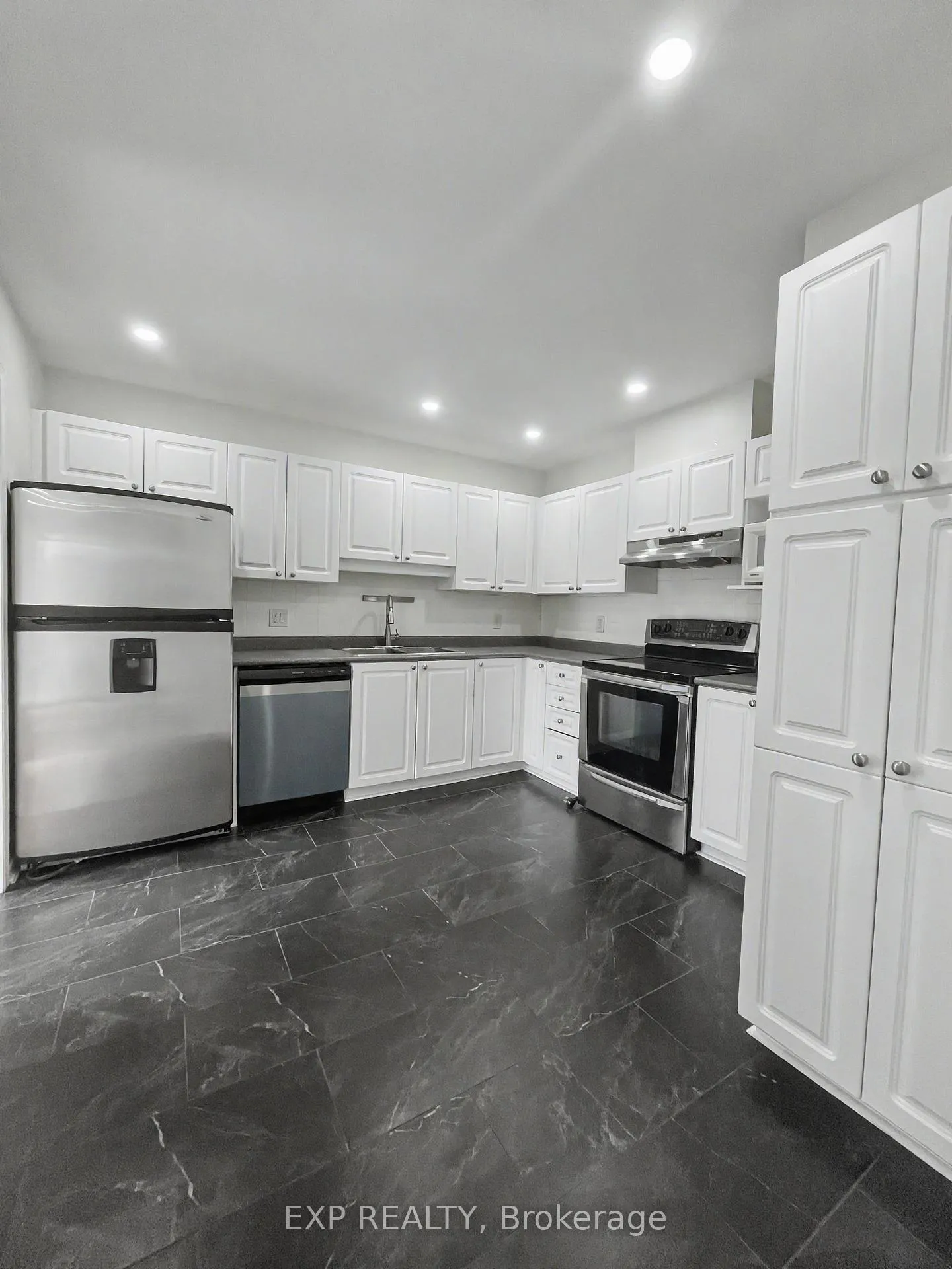 Photo 4 of 4218 Owl Valley Drive W, Ottawa, Riverside South/Gloucester Glen — HOMEH