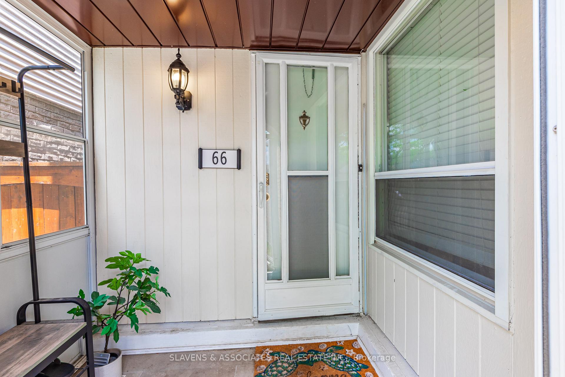 Photo 2 of 66 Mabley Crescent, Vaughan, Lakeview Estates — HOMEH