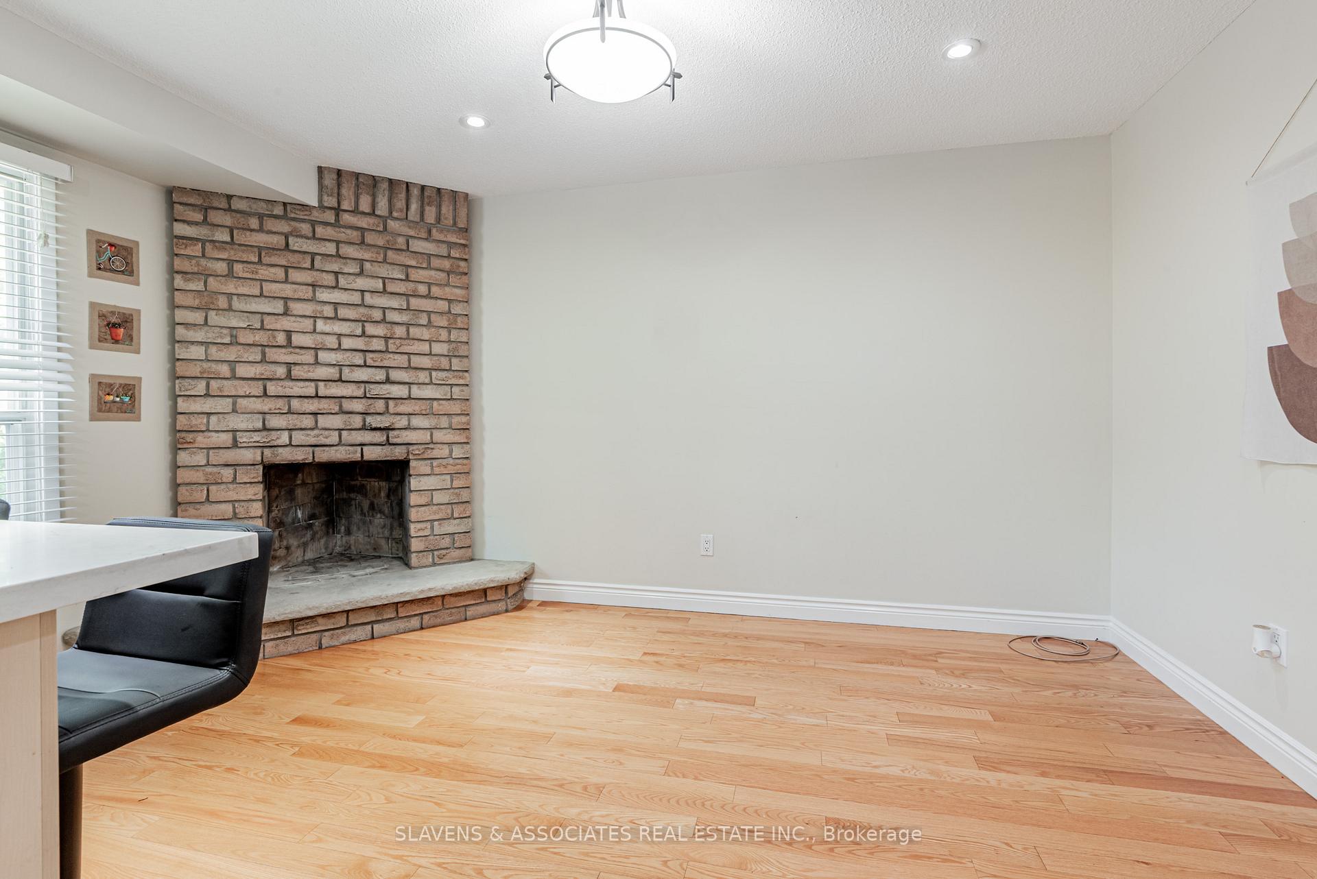Photo 14 of 66 Mabley Crescent, Vaughan, Lakeview Estates — HOMEH