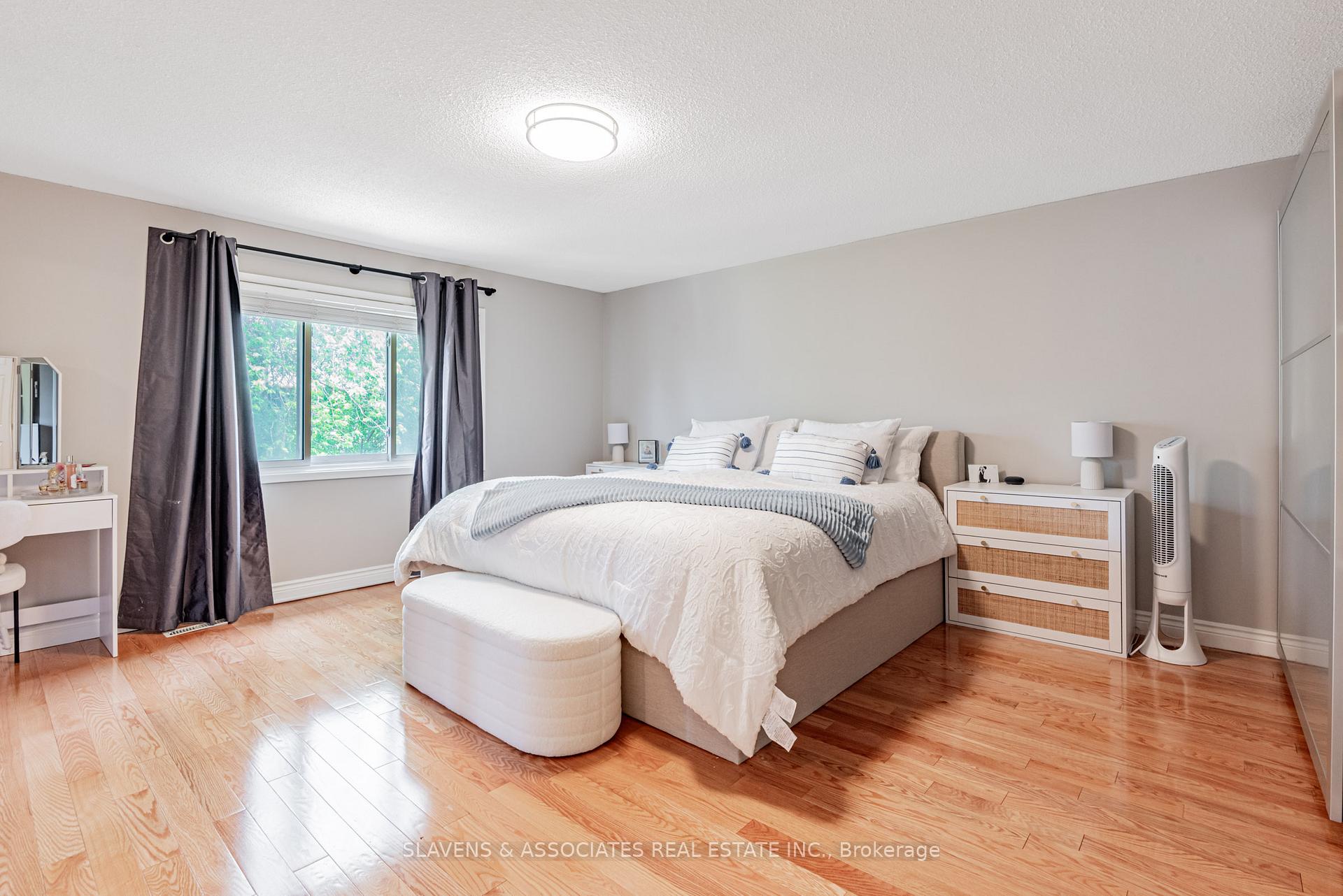 Photo 21 of 66 Mabley Crescent, Vaughan, Lakeview Estates — HOMEH