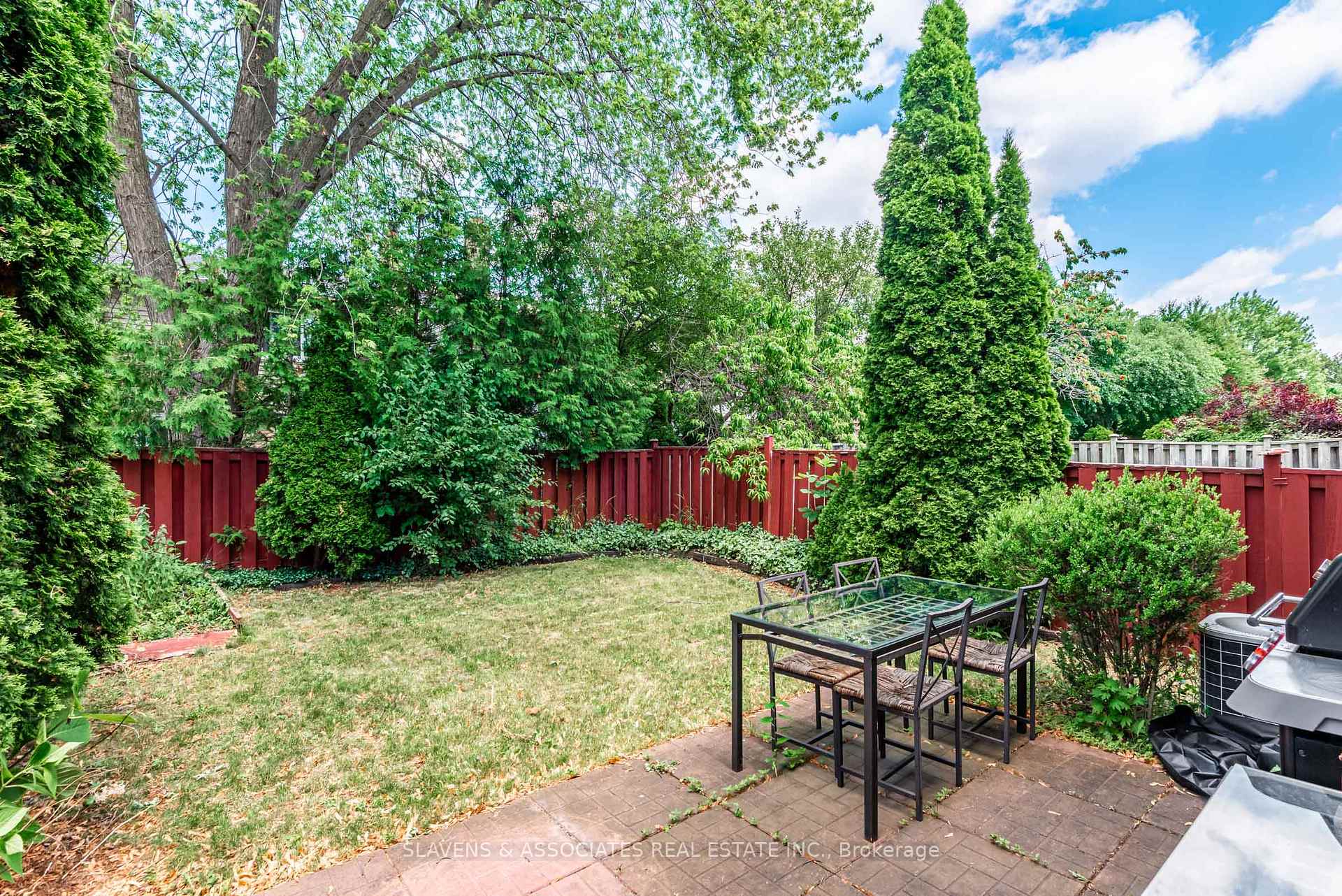 Photo 33 of 66 Mabley Crescent, Vaughan, Lakeview Estates — HOMEH