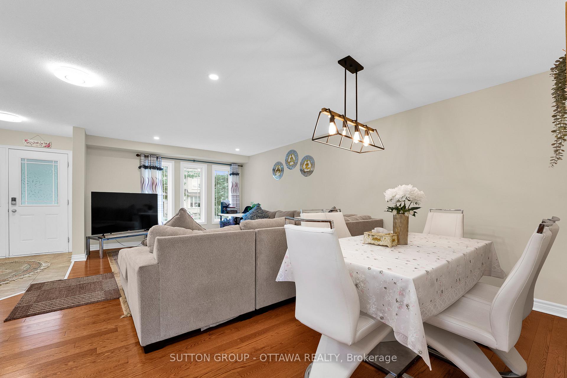 Photo 5 of 354 Haileybury Street, Ottawa, Barrhaven - Strandherd — HOMEH
