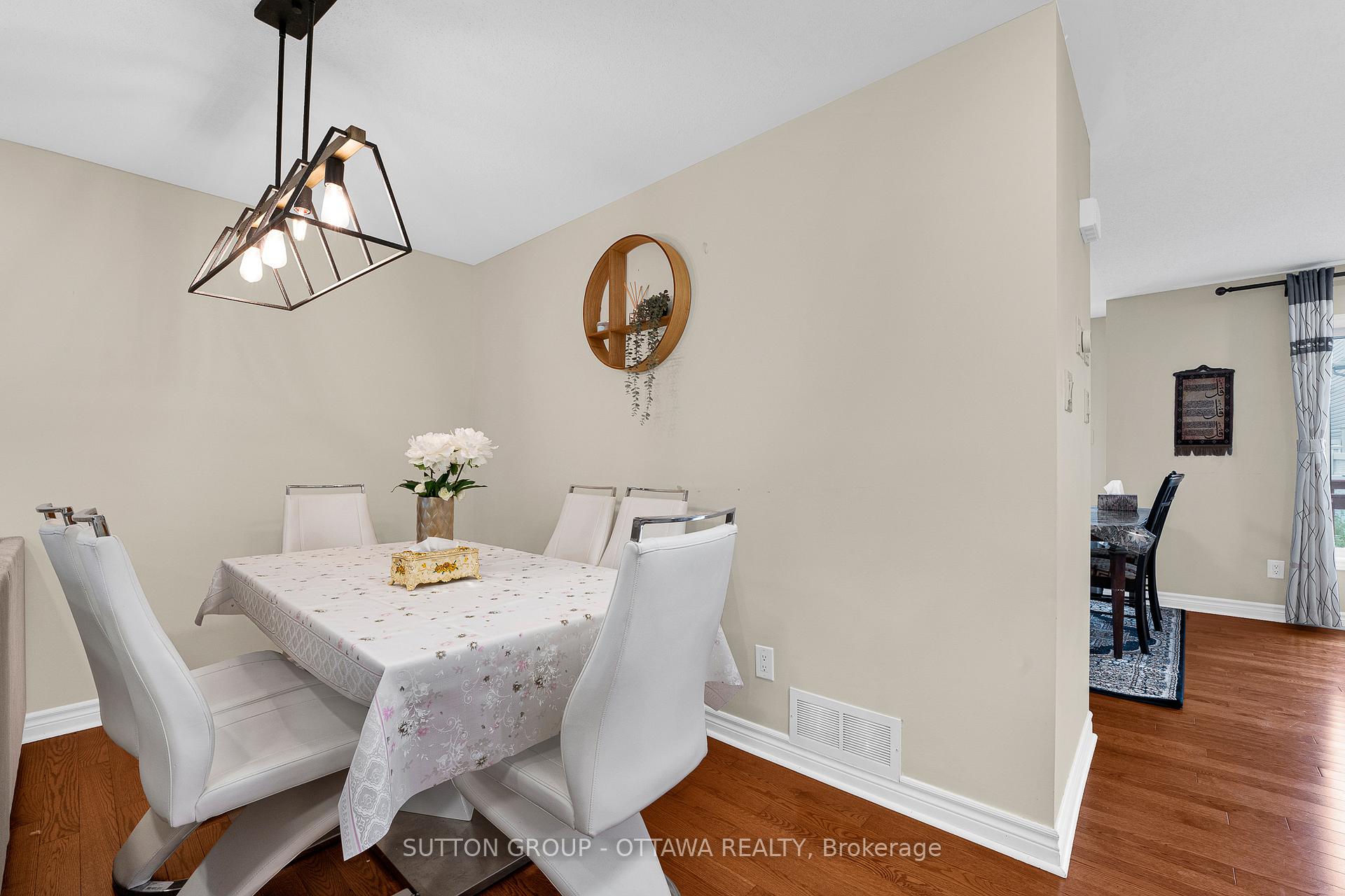 Photo 4 of 354 Haileybury Street, Ottawa, Barrhaven - Strandherd — HOMEH