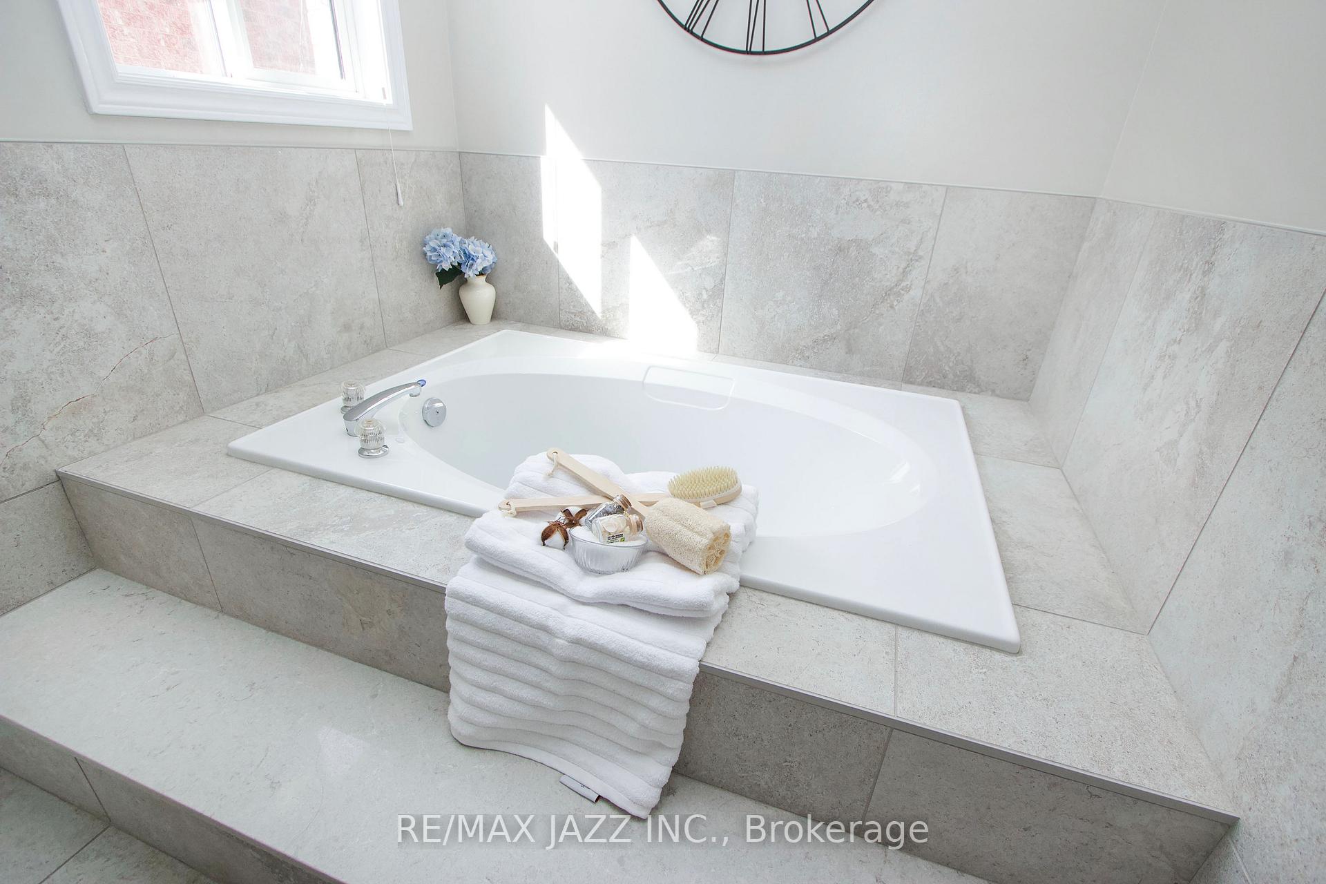 Photo 28 of 88 Parnell Crescent, Whitby, Pringle Creek — HOMEH