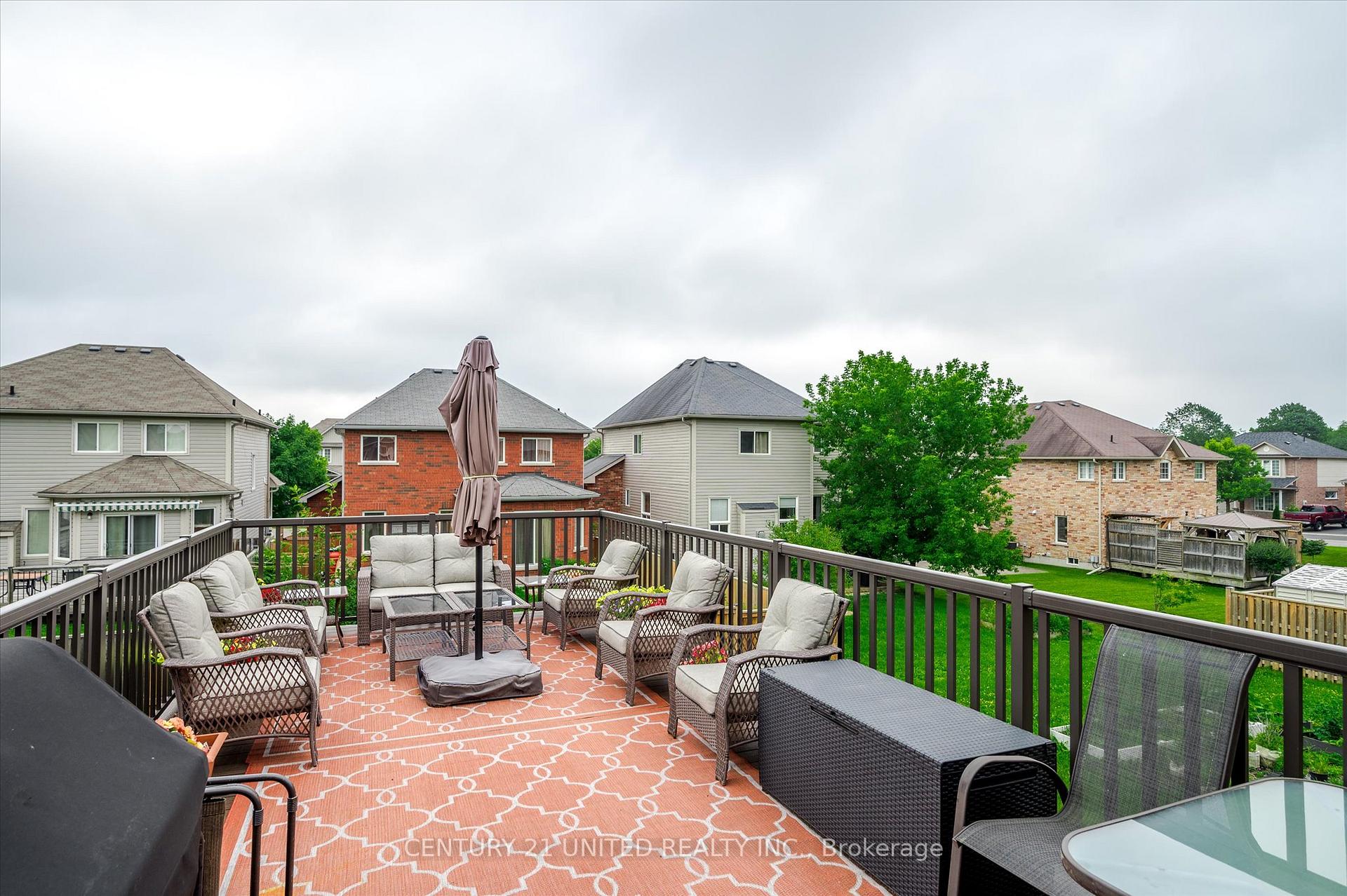 Photo 11 of 213 Farrier Crescent, Peterborough, Northcrest Ward 5 — HOMEH
