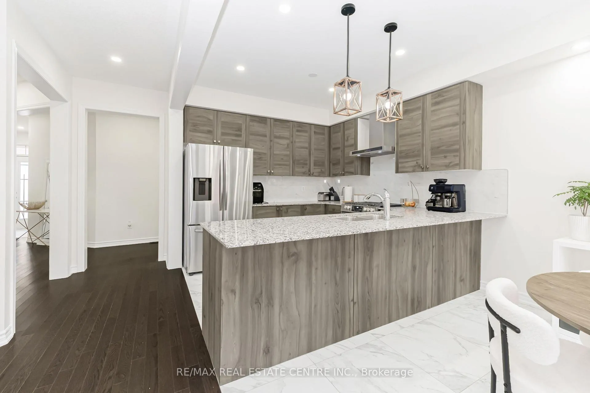 Photo 11 of 35 Thornvalley Terrace, Caledon, Rural Caledon — HOMEH
