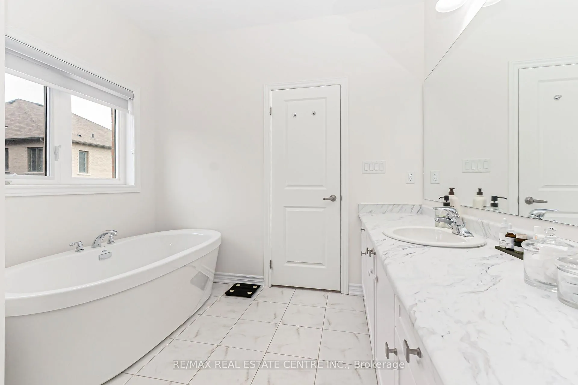 Photo 43 of 35 Thornvalley Terrace, Caledon, Rural Caledon — HOMEH