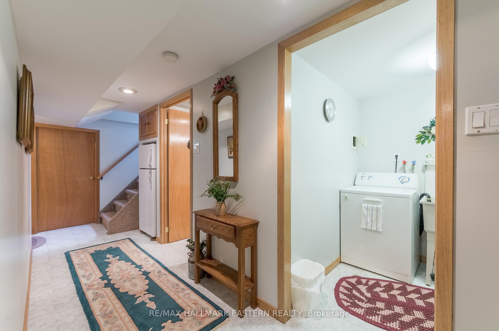 Photo 14 of 385 Bellevue Street, Peterborough, Northcrest Ward 5 — HOMEH