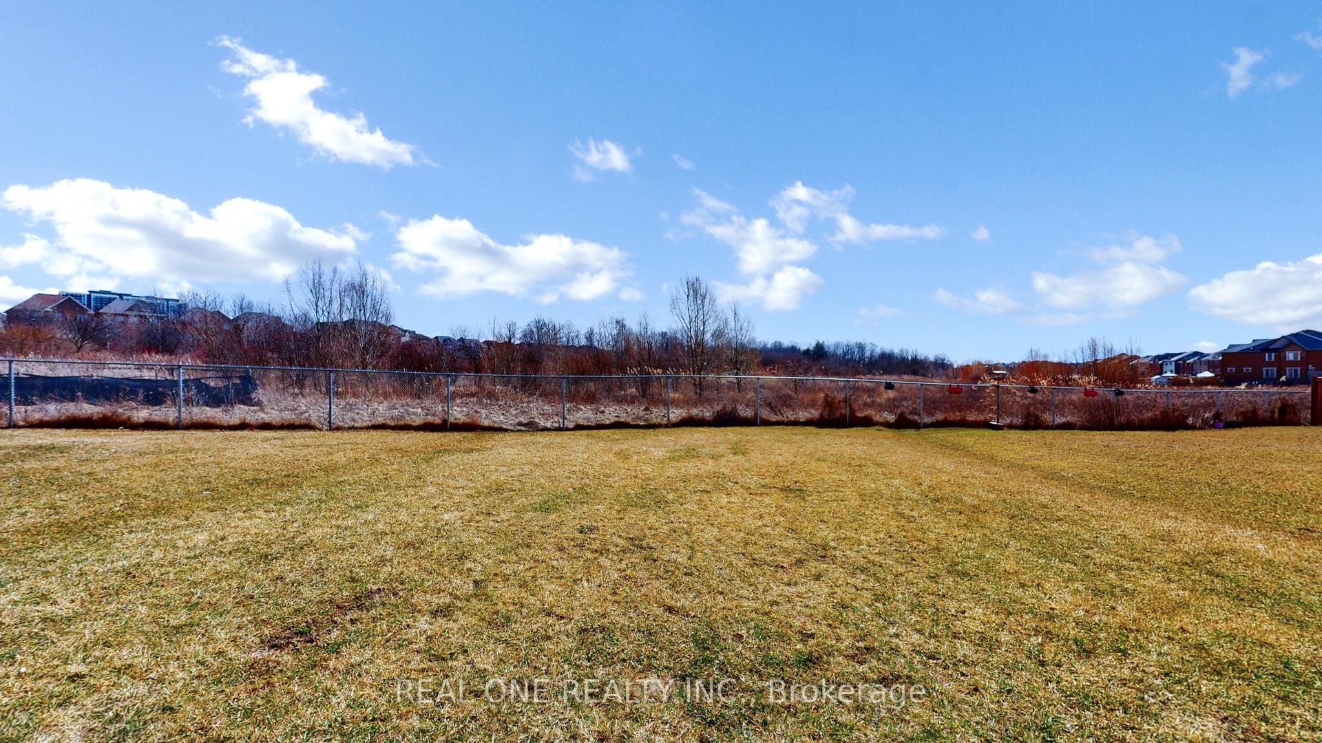 Photo 35 of 309 Windfields Farm West Drive, Oshawa, Windfields — HOMEH