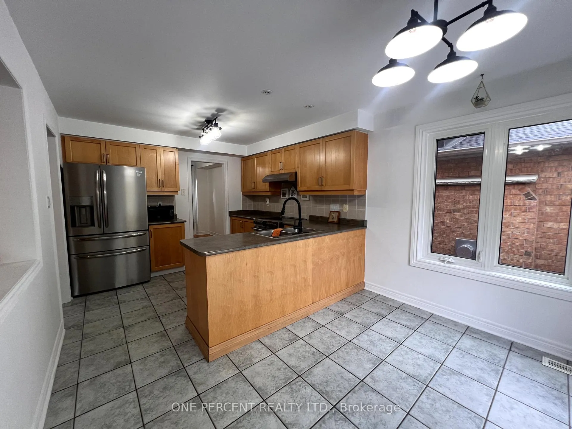 Photo 10 of 10 Royal Park Boulevard, Barrie, Bayshore — HOMEH