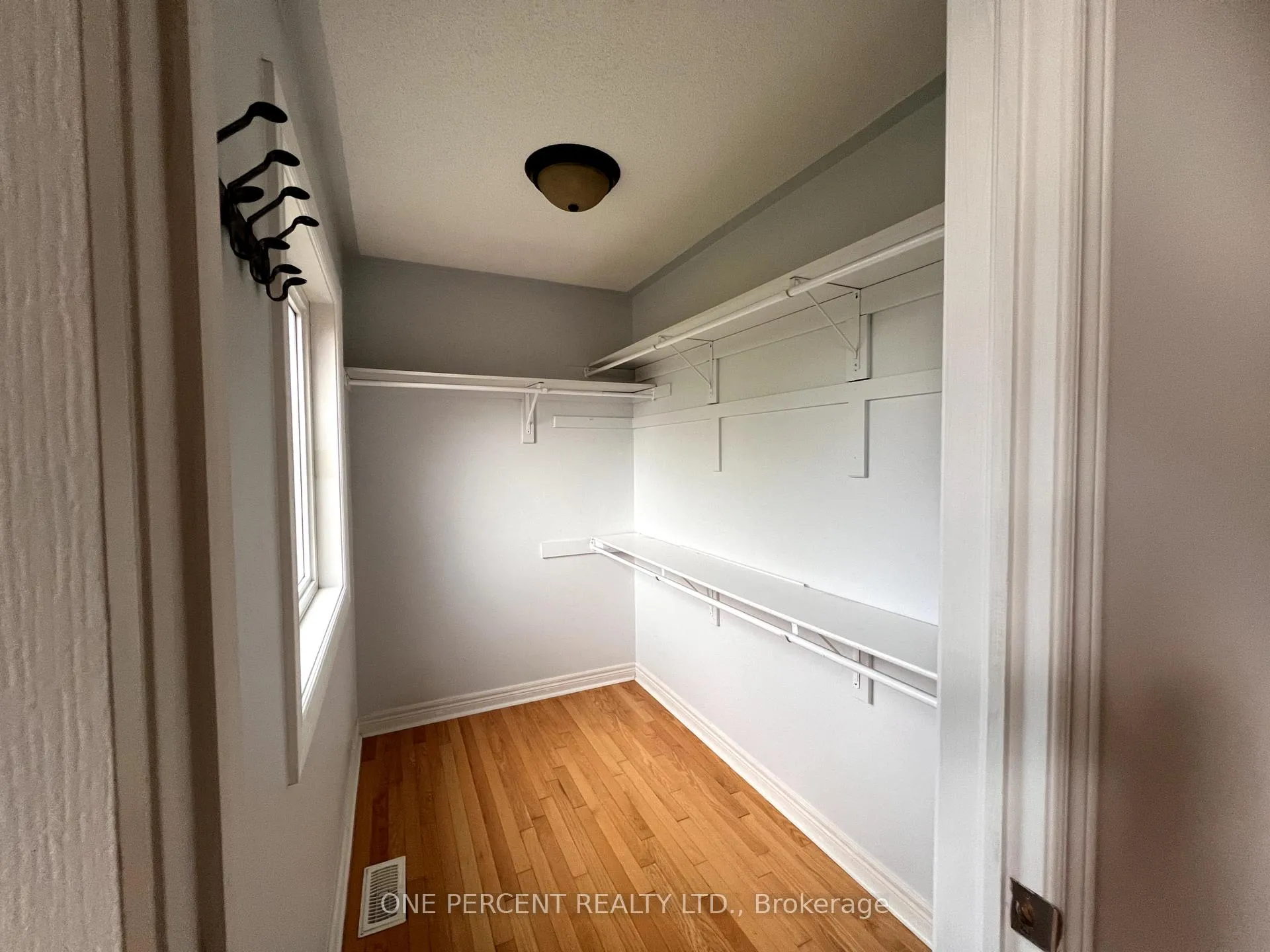Photo 18 of 10 Royal Park Boulevard, Barrie, Bayshore — HOMEH