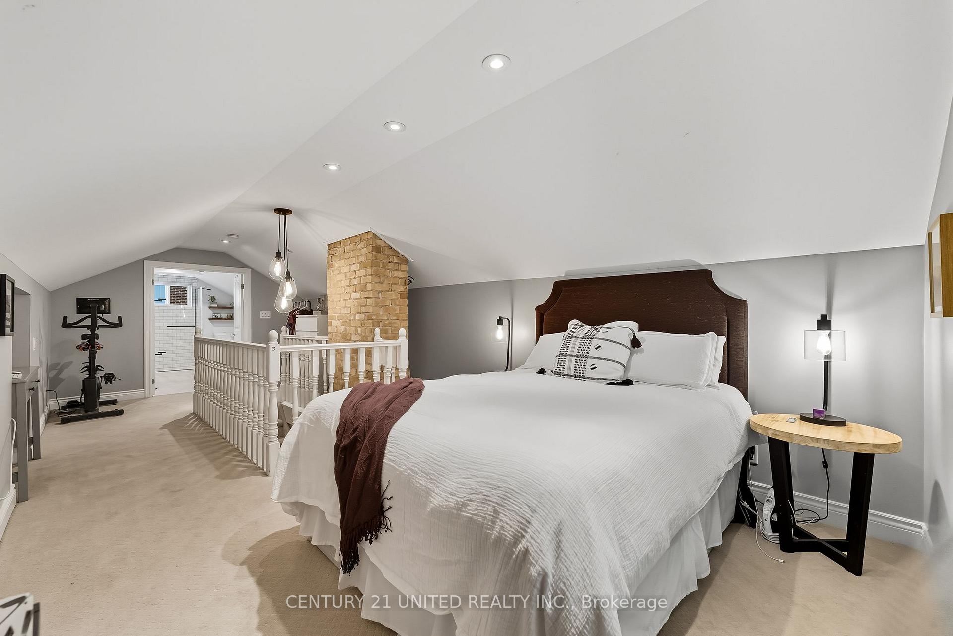Photo 28 of 141 O'Carroll Avenue, Peterborough, Northcrest Ward 5 — HOMEH