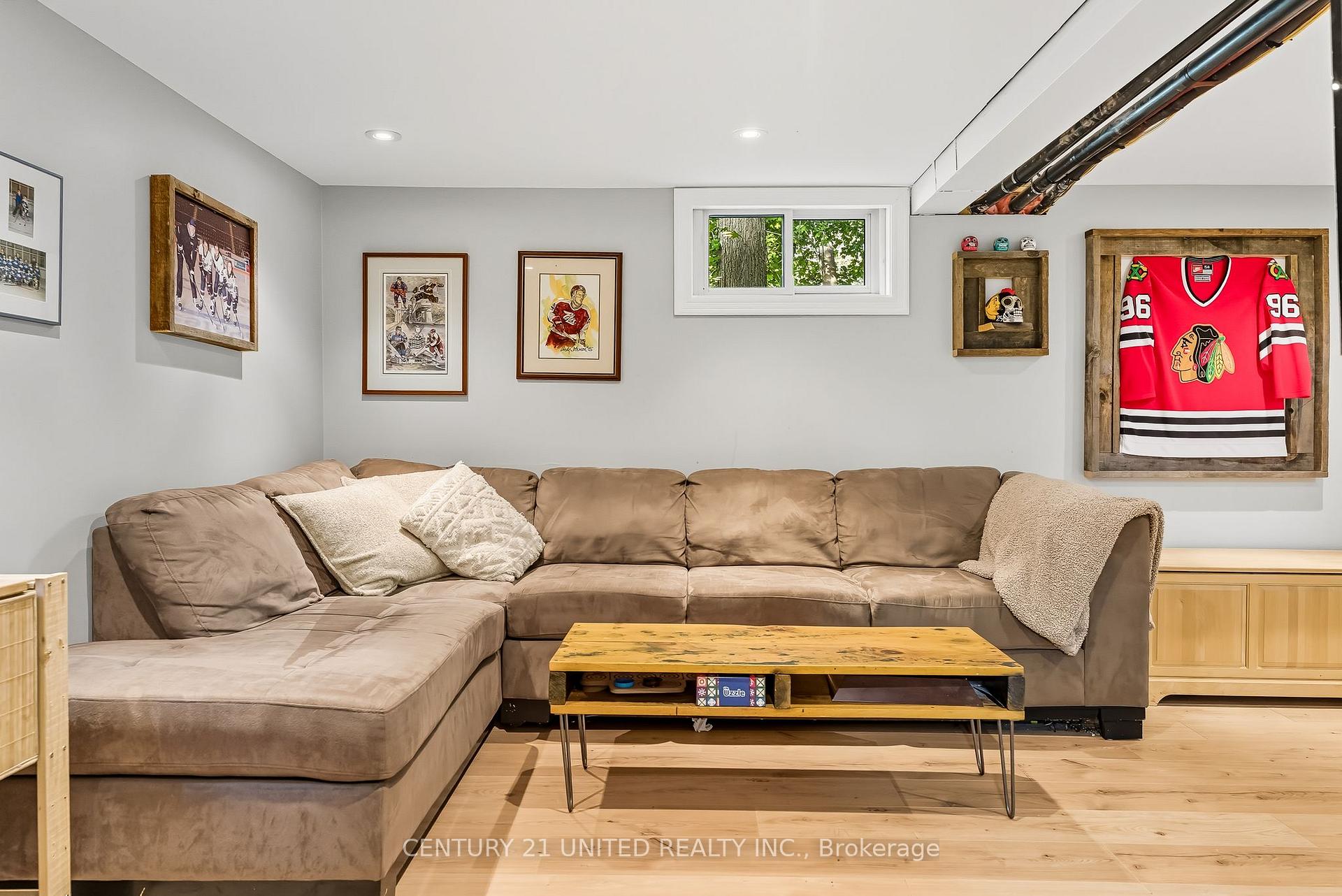 Photo 33 of 141 O'Carroll Avenue, Peterborough, Northcrest Ward 5 — HOMEH