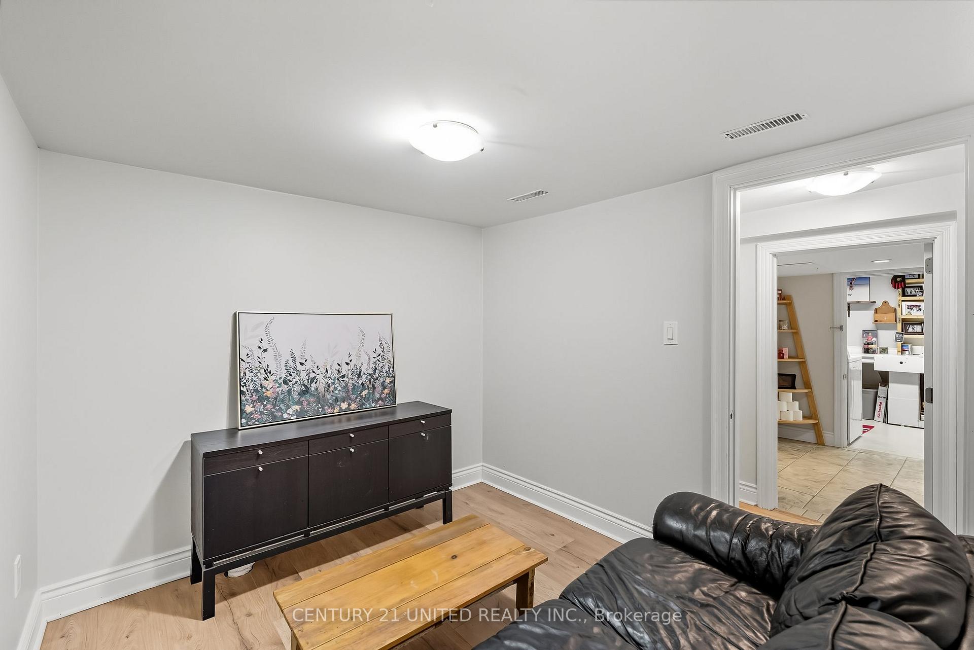 Photo 36 of 141 O'Carroll Avenue, Peterborough, Northcrest Ward 5 — HOMEH