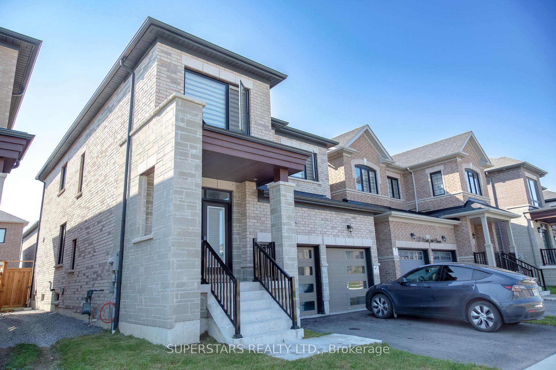 Photo 2 of 123 Micklefield Avenue, Whitby, Rural Whitby — HOMEH