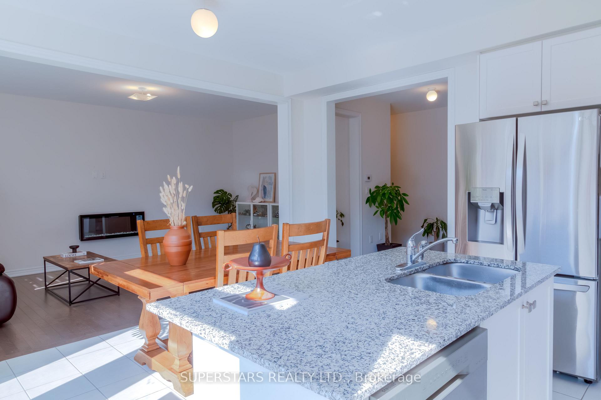 Photo 9 of 123 Micklefield Avenue, Whitby, Rural Whitby — HOMEH