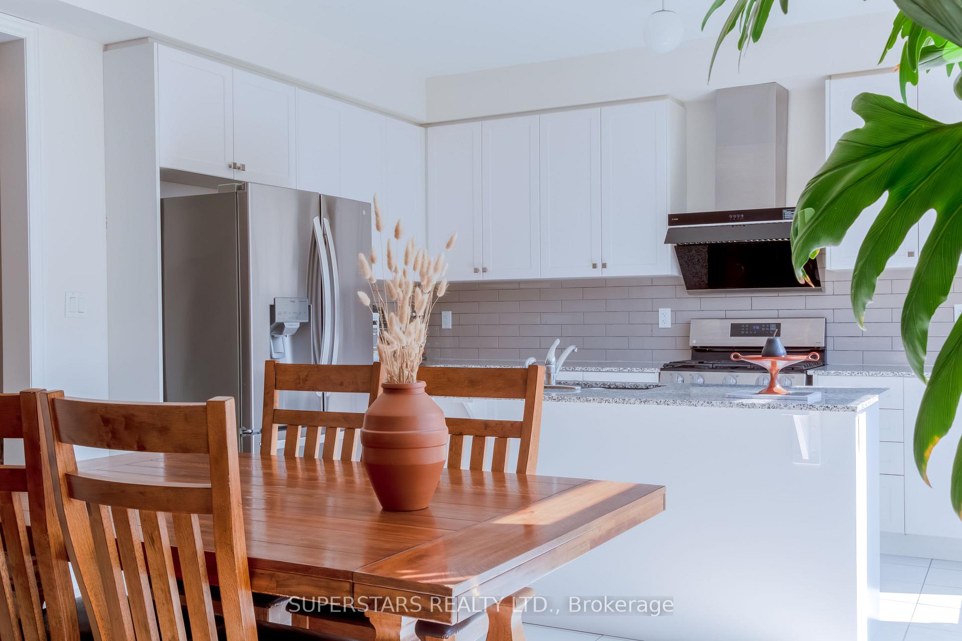Photo 16 of 123 Micklefield Avenue, Whitby, Rural Whitby — HOMEH