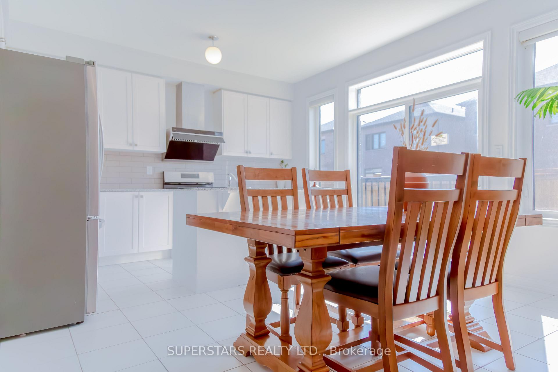 Photo 17 of 123 Micklefield Avenue, Whitby, Rural Whitby — HOMEH