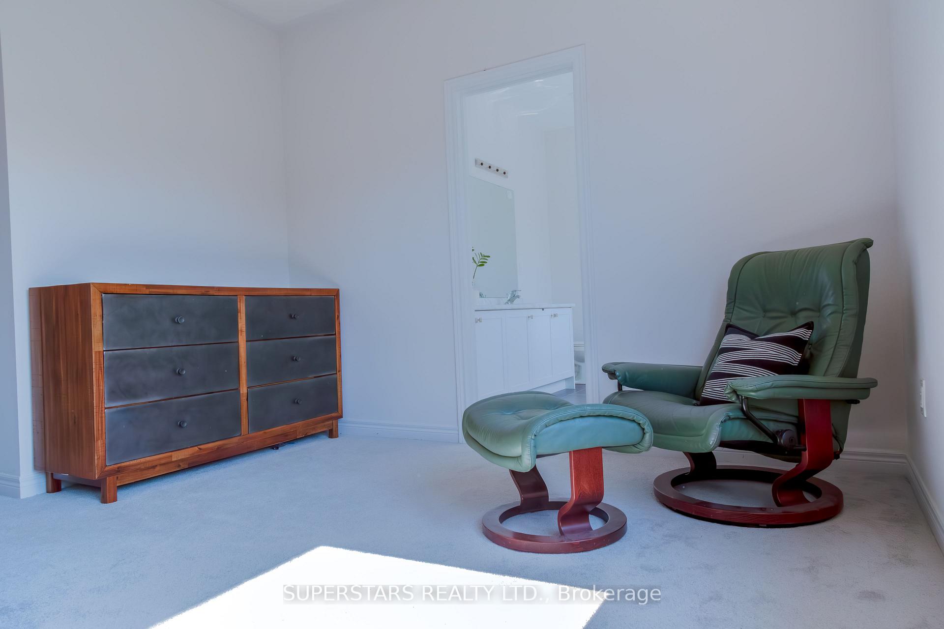 Photo 21 of 123 Micklefield Avenue, Whitby, Rural Whitby — HOMEH