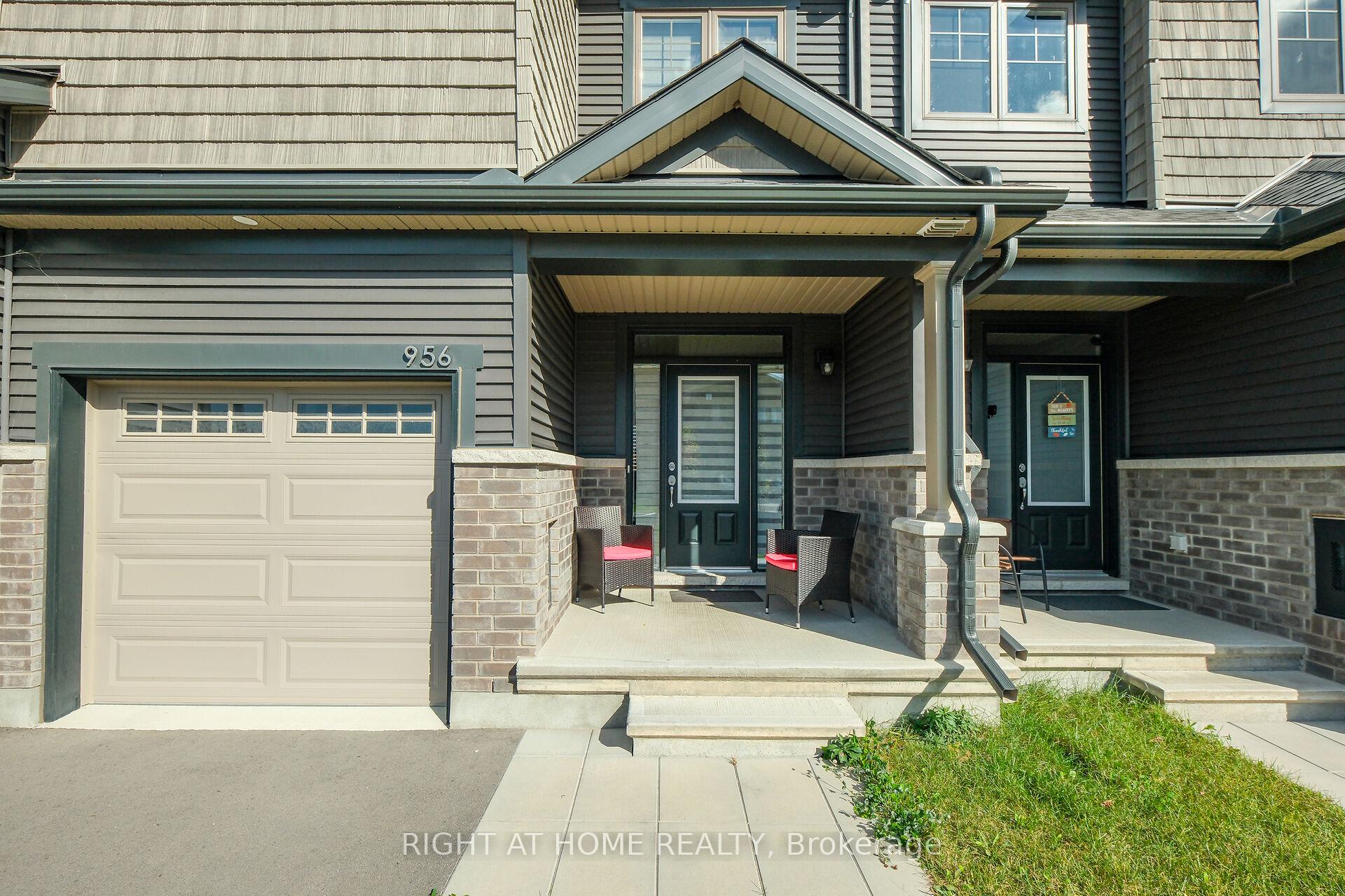 Photo 4 of 956 Socca Crescent, Ottawa, Notting Hill/Summerside — HOMEH
