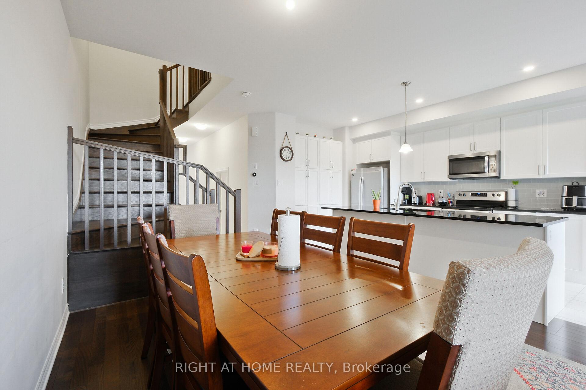 Photo 15 of 956 Socca Crescent, Ottawa, Notting Hill/Summerside — HOMEH