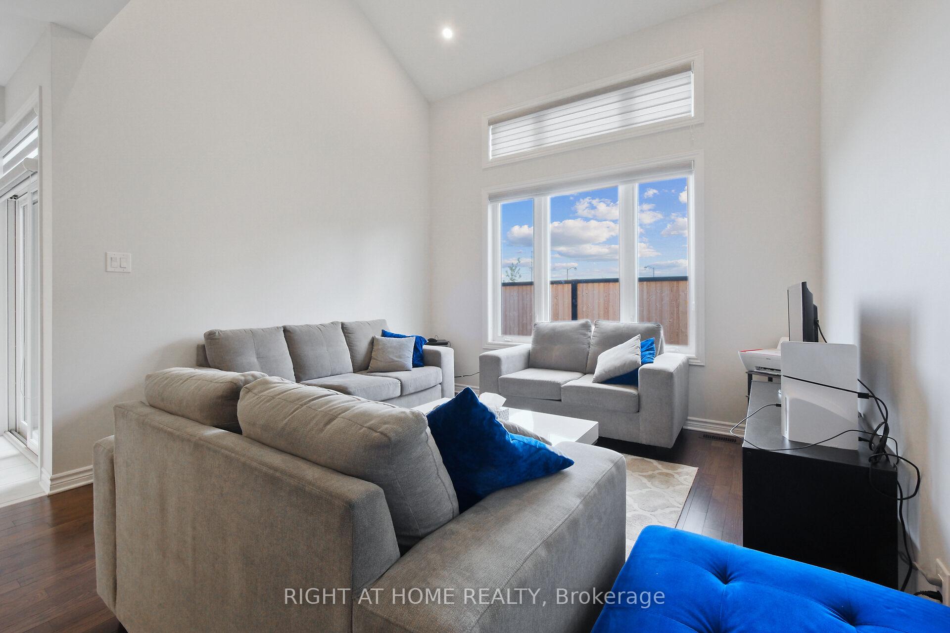 Photo 16 of 956 Socca Crescent, Ottawa, Notting Hill/Summerside — HOMEH