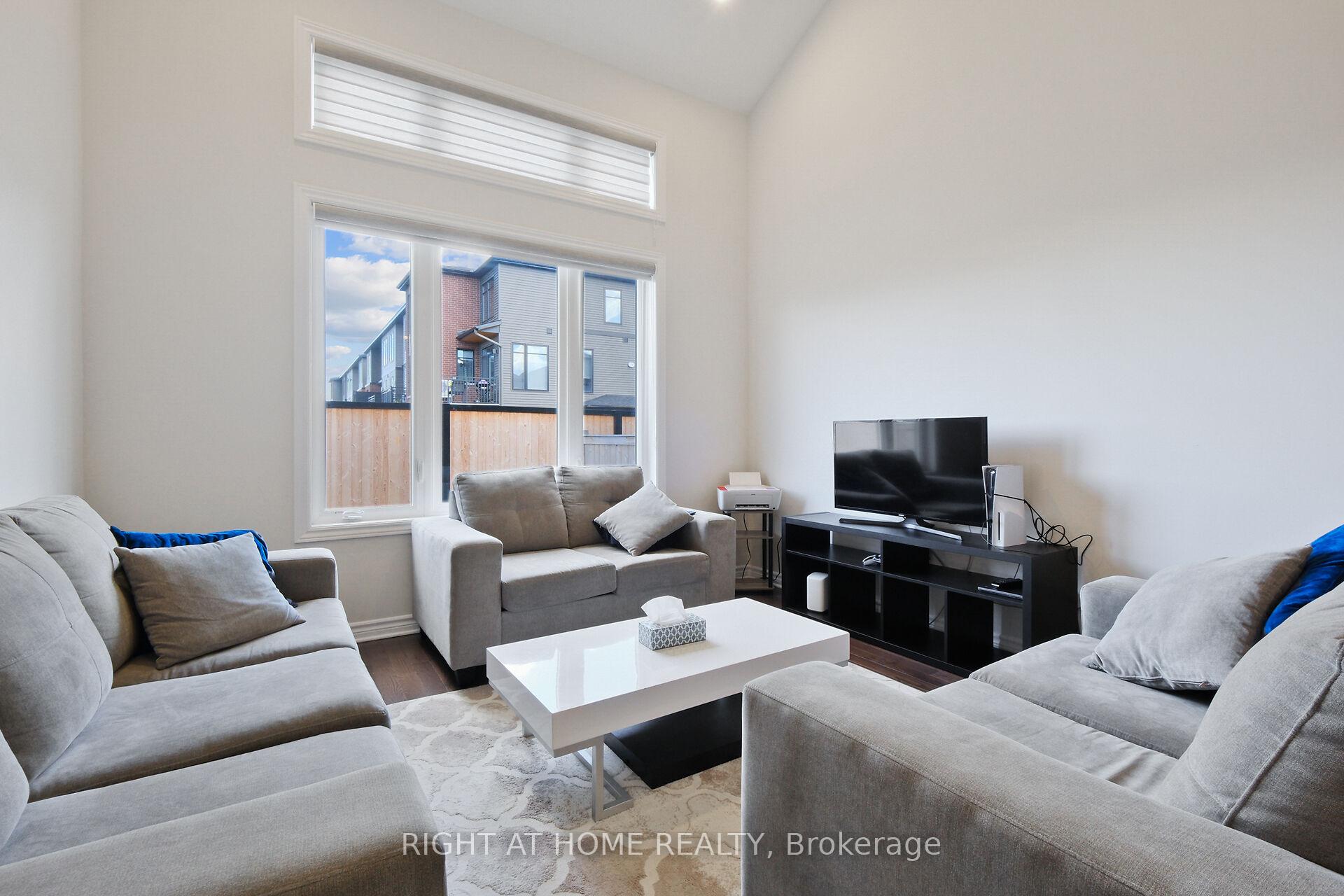 Photo 17 of 956 Socca Crescent, Ottawa, Notting Hill/Summerside — HOMEH
