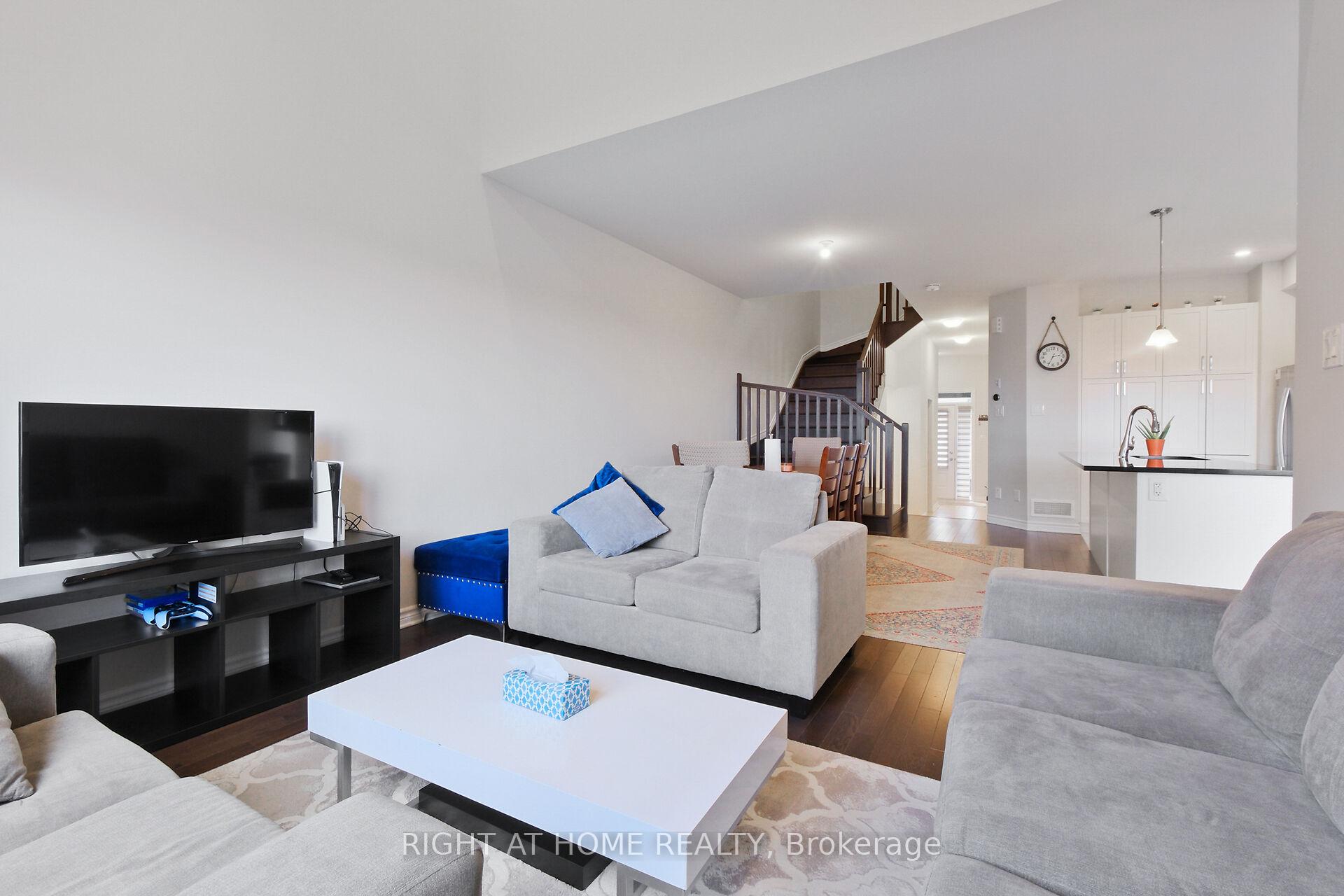 Photo 18 of 956 Socca Crescent, Ottawa, Notting Hill/Summerside — HOMEH