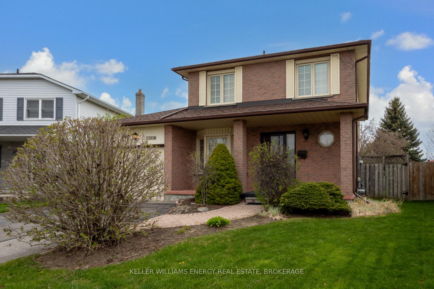 Photo 1 of 1037 Roundelay Court, Oshawa, McLaughlin — HOMEH
