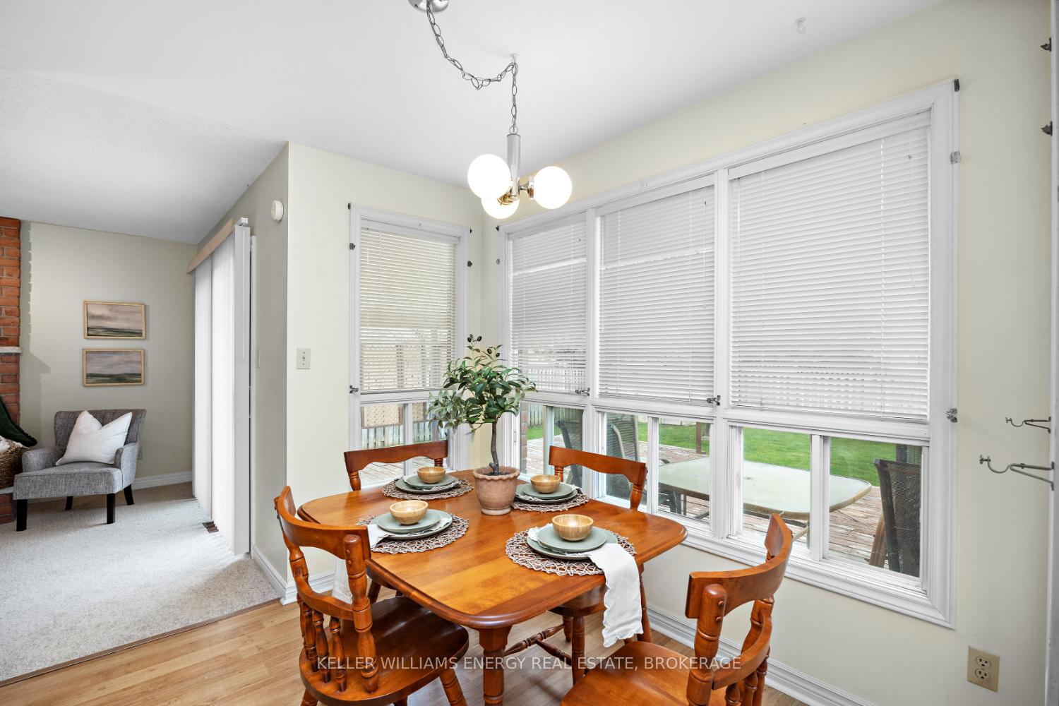 Photo 19 of 1037 Roundelay Court, Oshawa, McLaughlin — HOMEH
