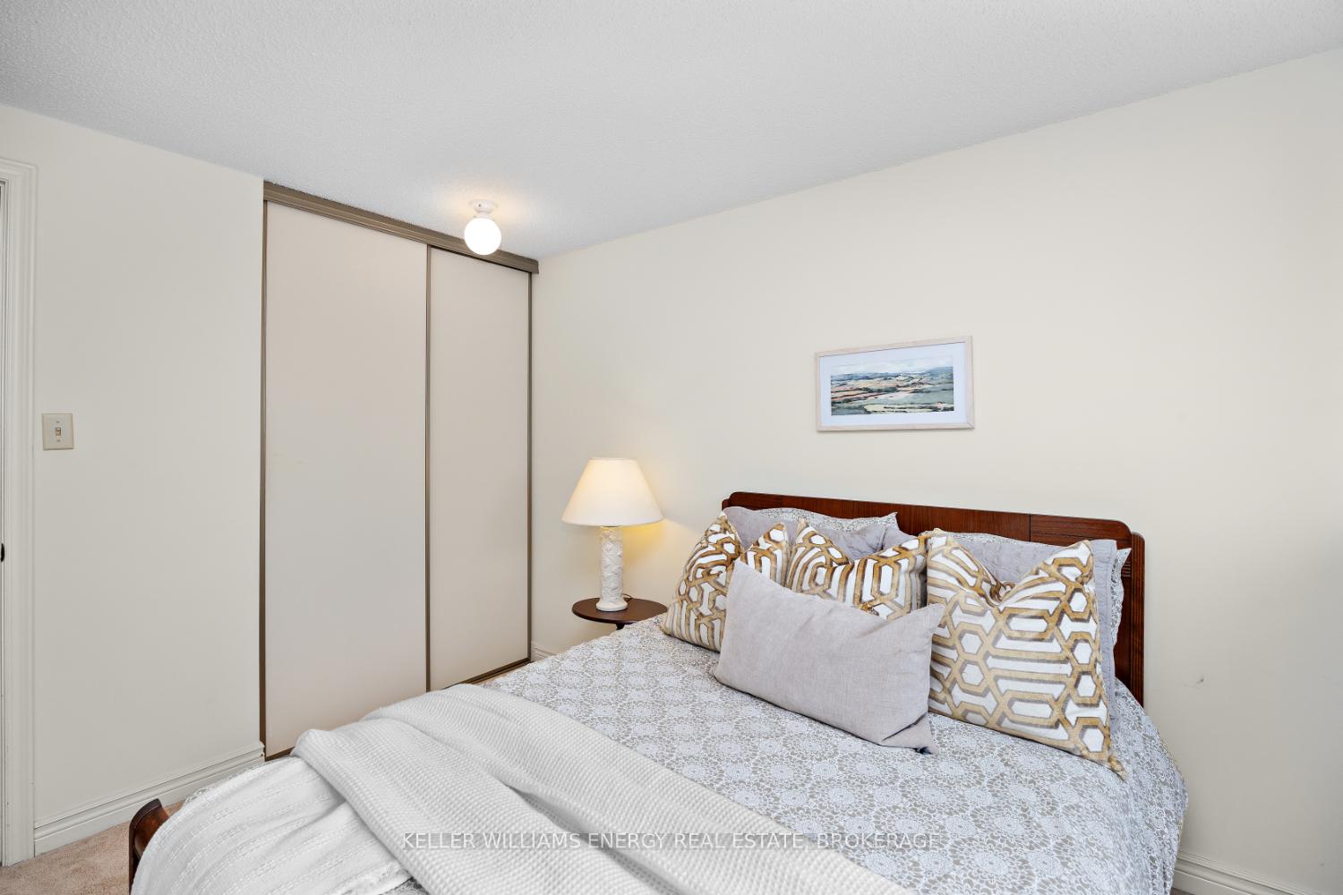 Photo 28 of 1037 Roundelay Court, Oshawa, McLaughlin — HOMEH