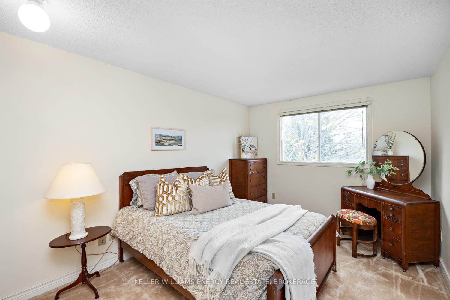 Photo 29 of 1037 Roundelay Court, Oshawa, McLaughlin — HOMEH