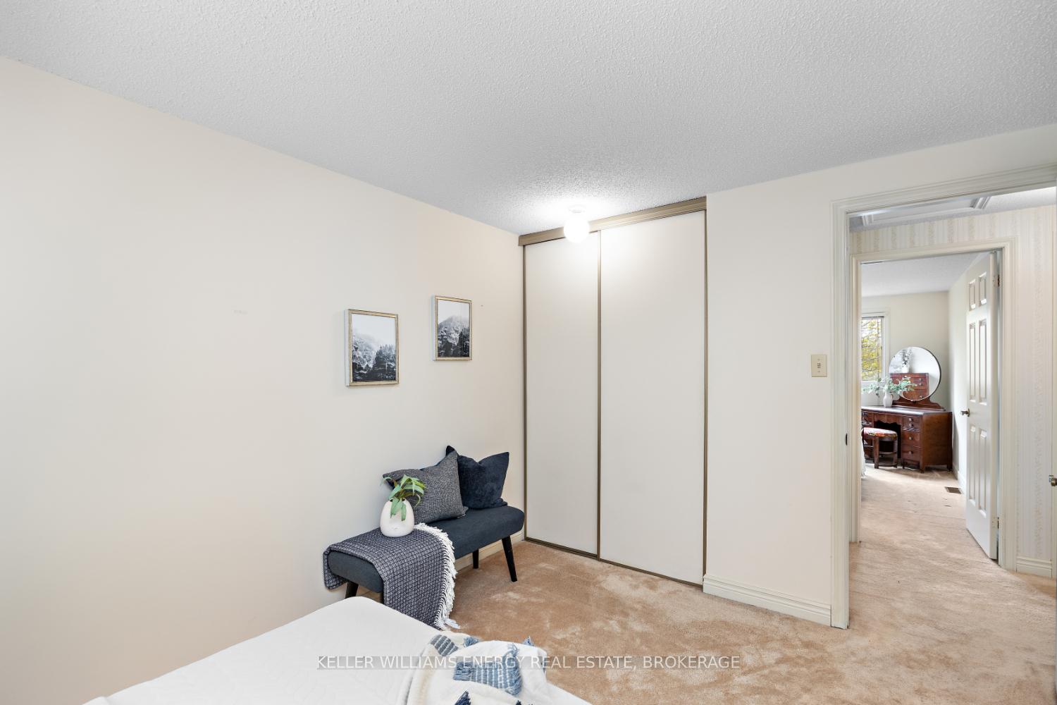 Photo 32 of 1037 Roundelay Court, Oshawa, McLaughlin — HOMEH