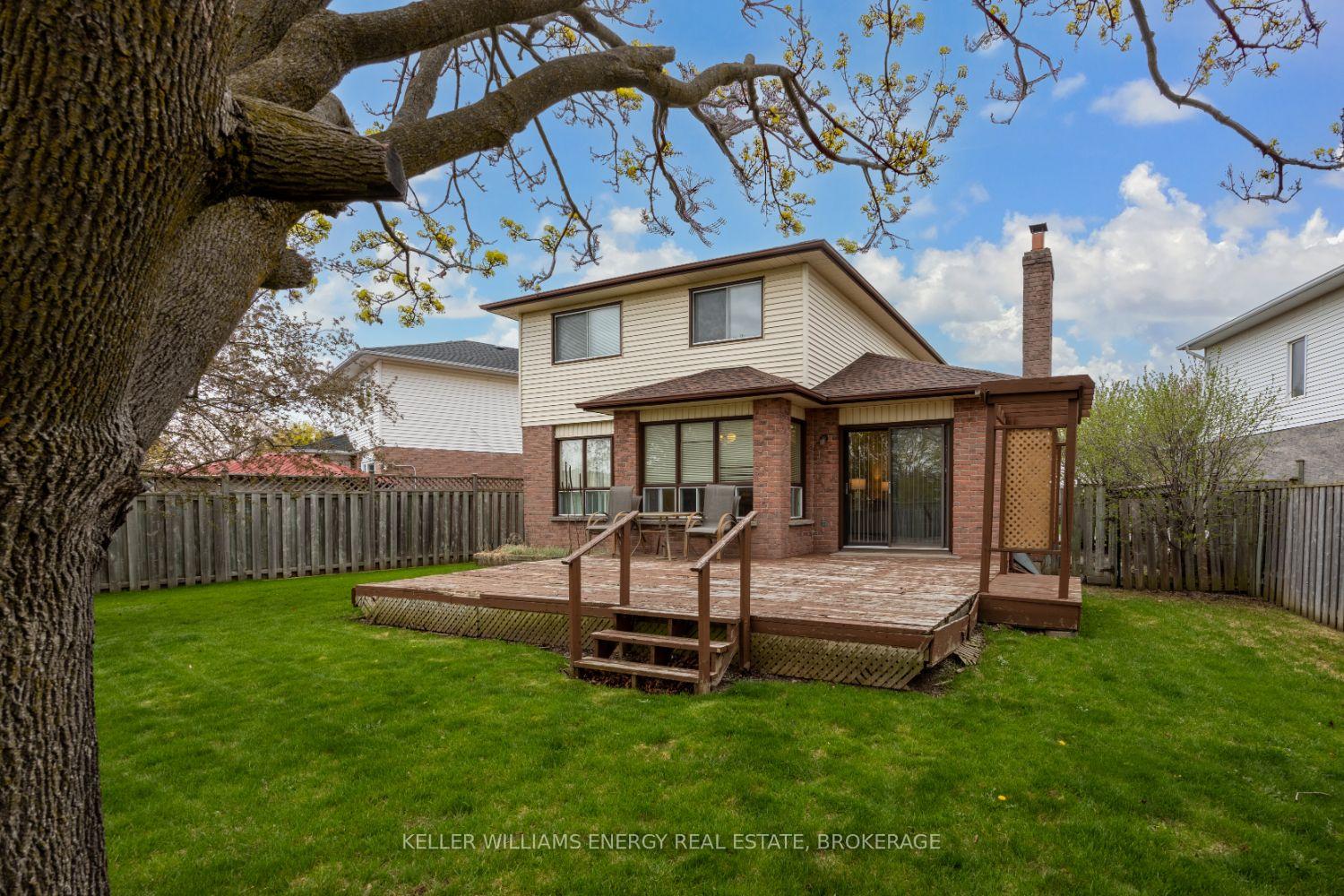 Photo 40 of 1037 Roundelay Court, Oshawa, McLaughlin — HOMEH