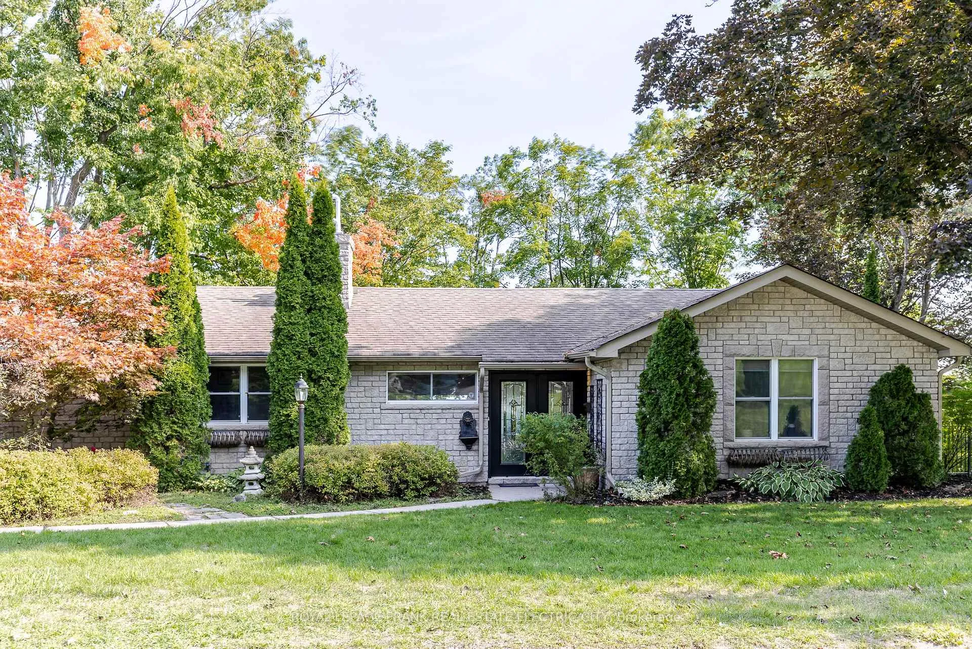 Photo 3 of 142 Ridgewood Road, Peterborough, Monaghan Ward 2 — HOMEH