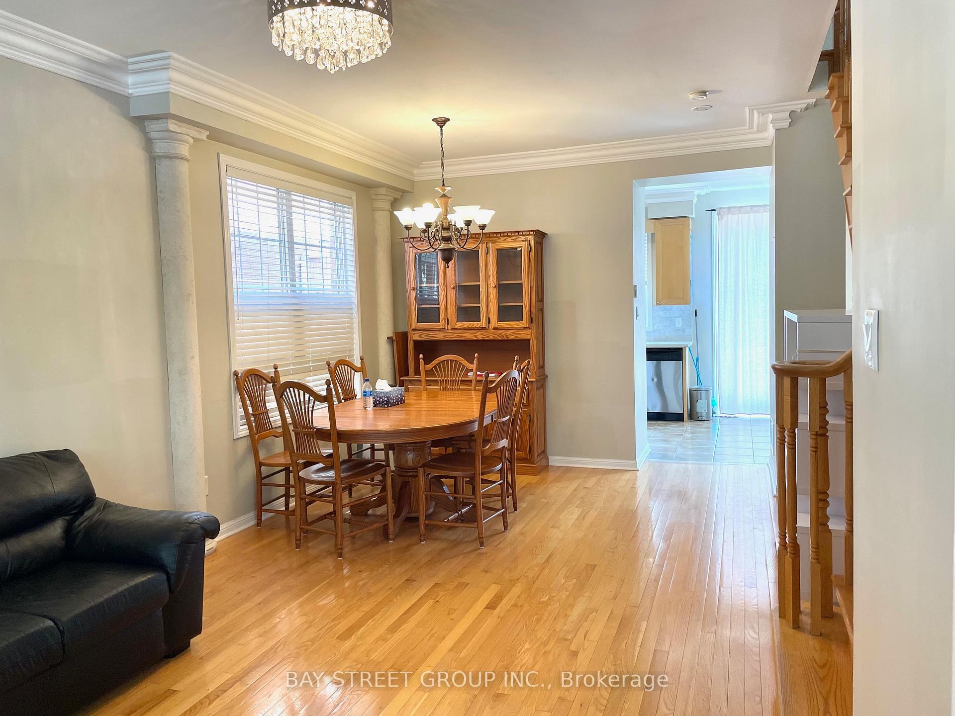 Photo 3 of 5 Madeira Avenue, Vaughan, Vellore Village — HOMEH